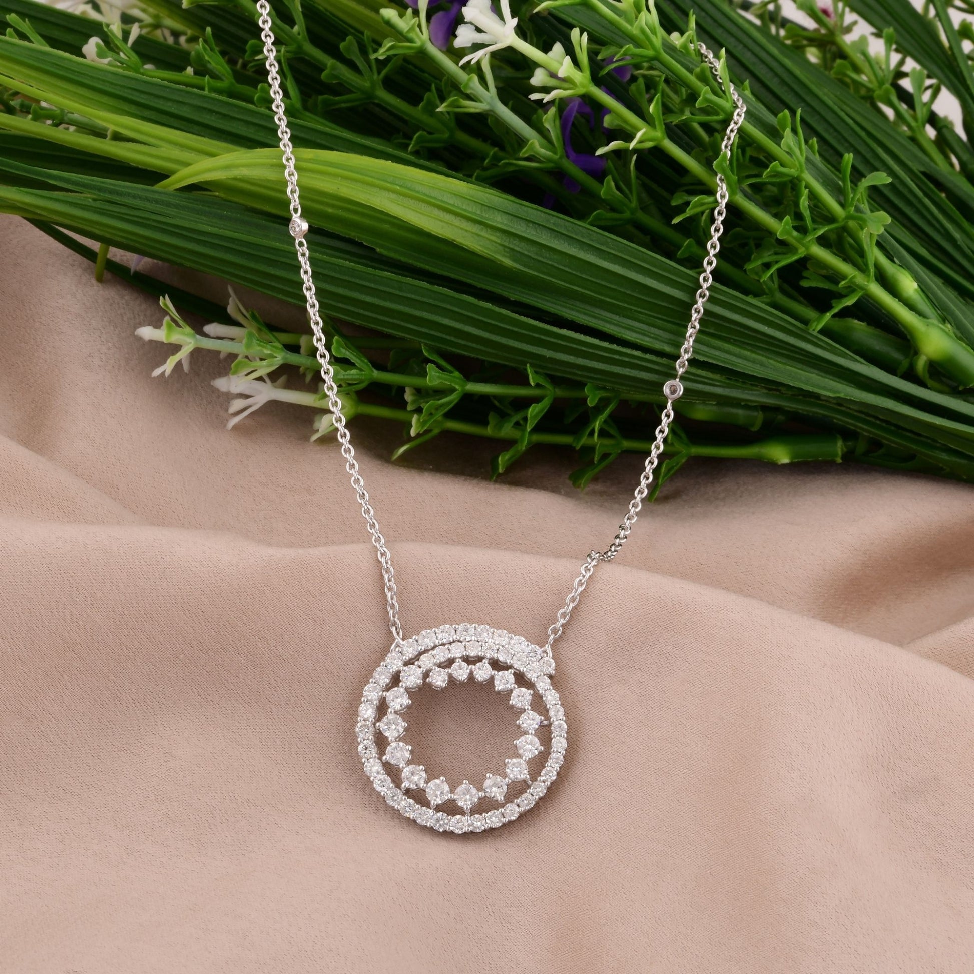 Dainty Minimal 2.23 Ct SI/H Diamond Round Pendant With Gold Chain