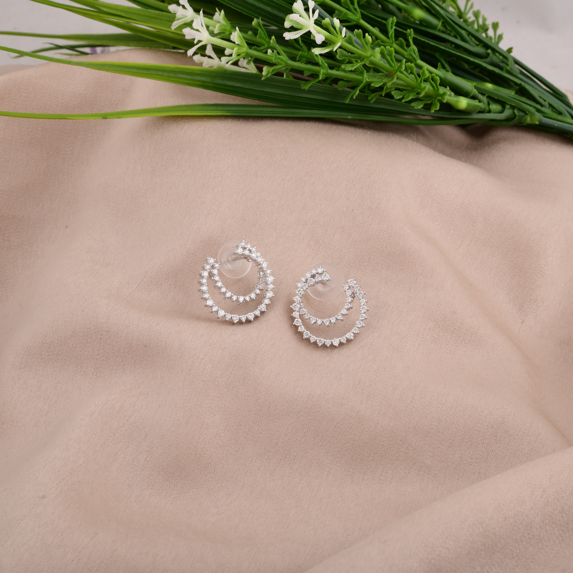 Natural 1.06 Carat Round Diamond Double Layered C-Hoop Push Back Gold Earrings