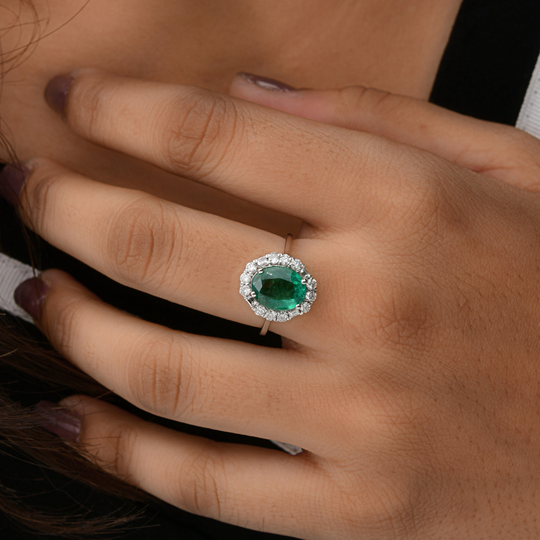 3.02Tcw Oval Shaped Zambian Emerald Natural SI/H Diamond Gold Halo Ring