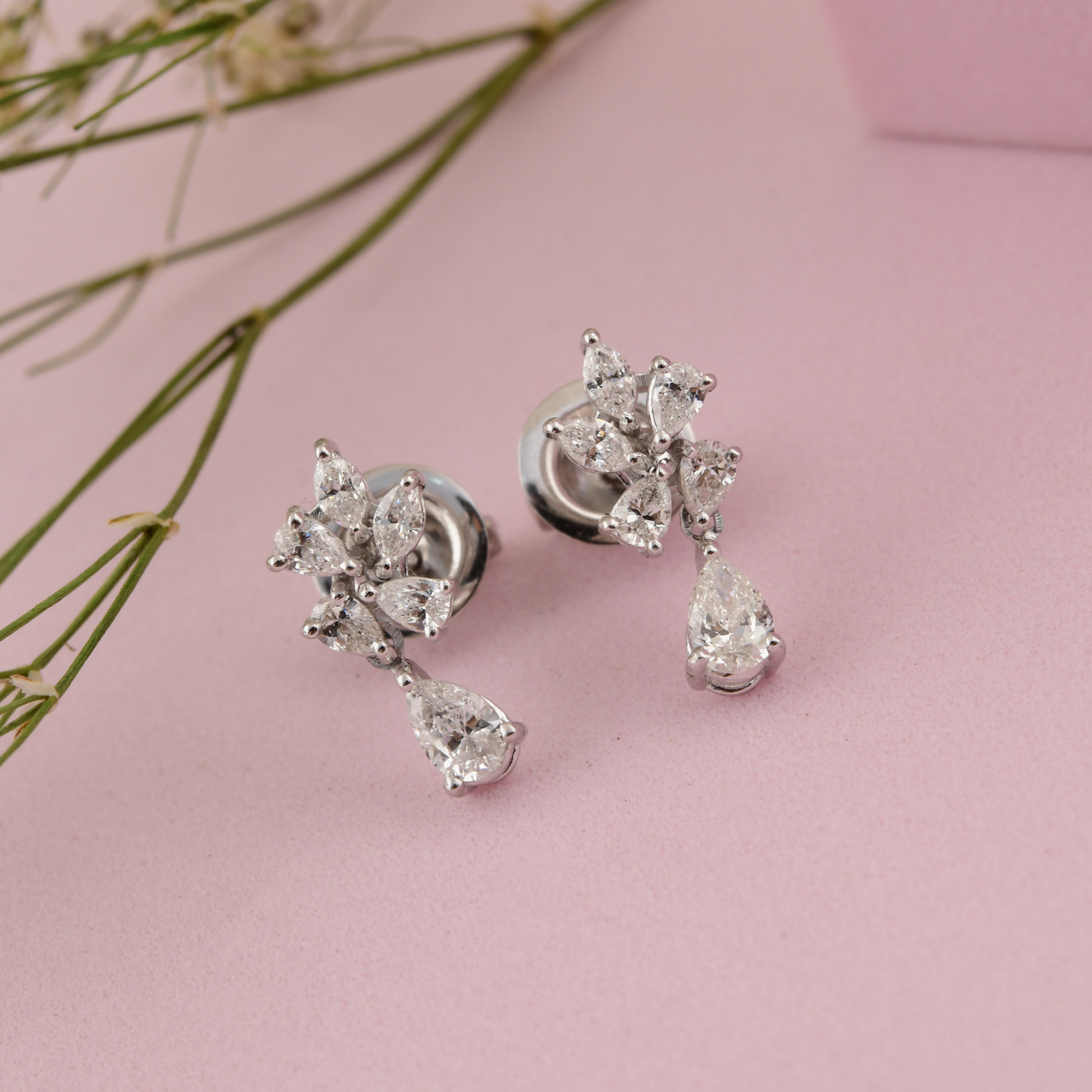 Delicate Floral SI Clarity HI Color Natural Diamond Earrings