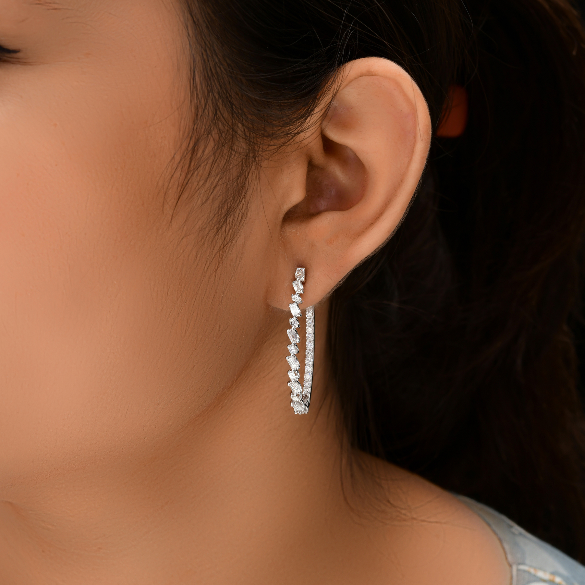 Solid Gold 1.97 Ct Natural SI/H Baguette & Round Diamond Huggie Hoop Earrings