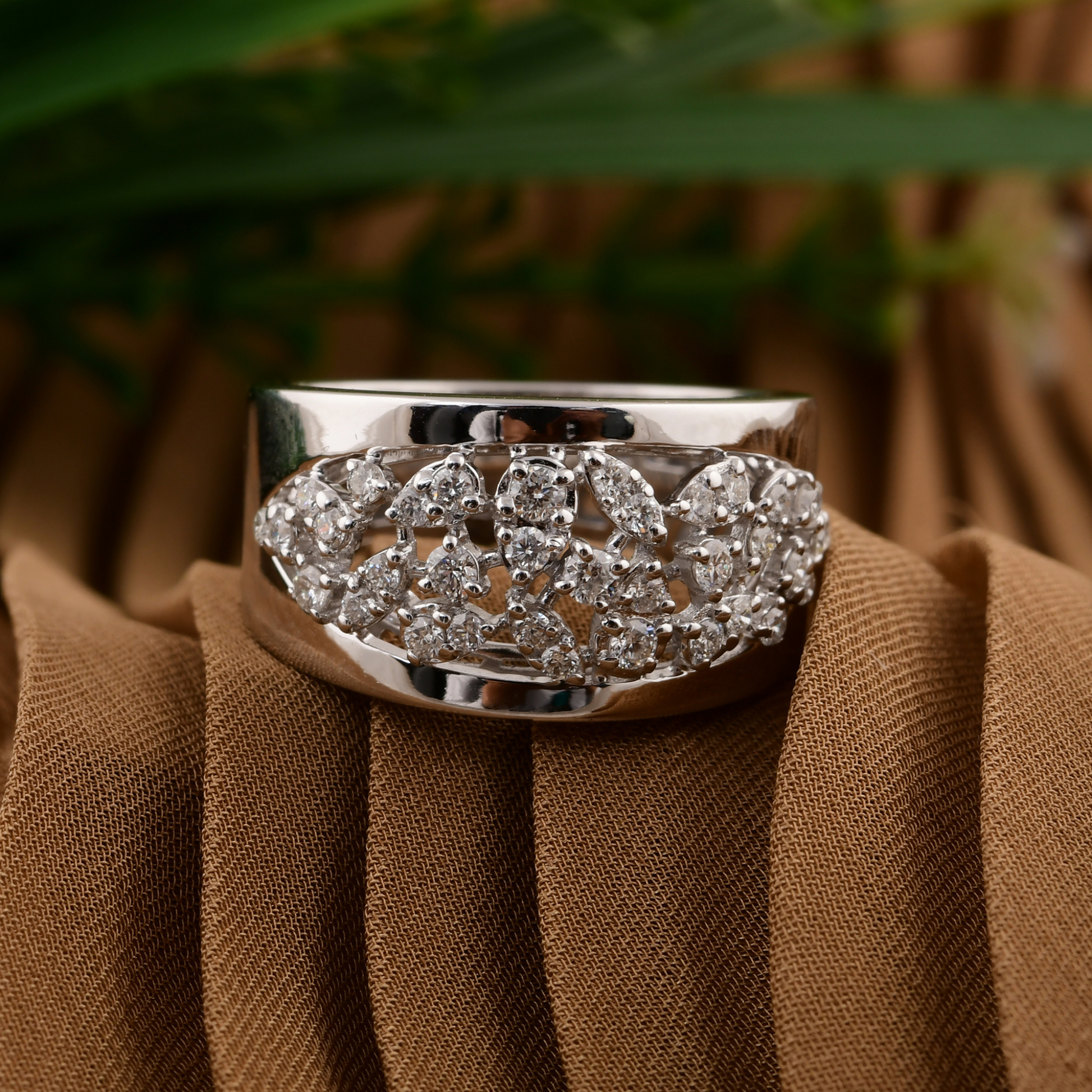 SI Clarity HI Color Natural Round Diamond Eternity Gold Band Ring