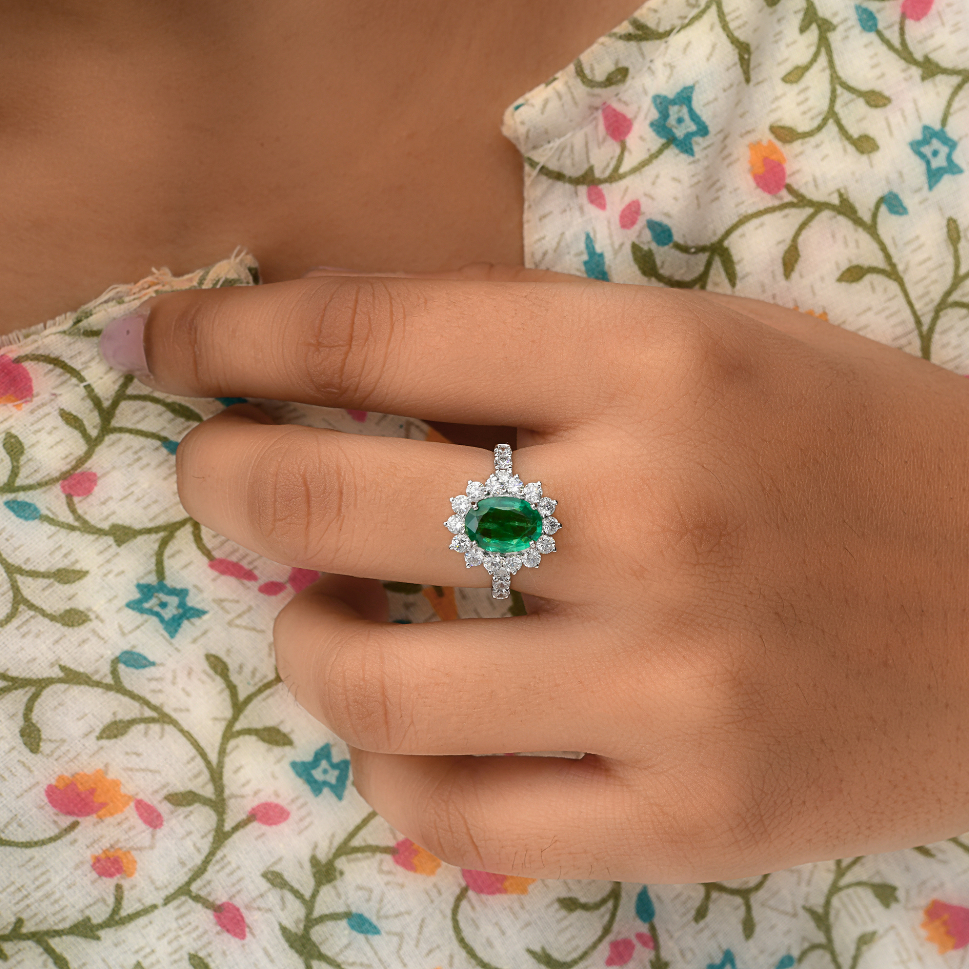 2.65 Tcw Natural SI Clarity HI Color Diamond Zambian Emerald Solid Gold Ring