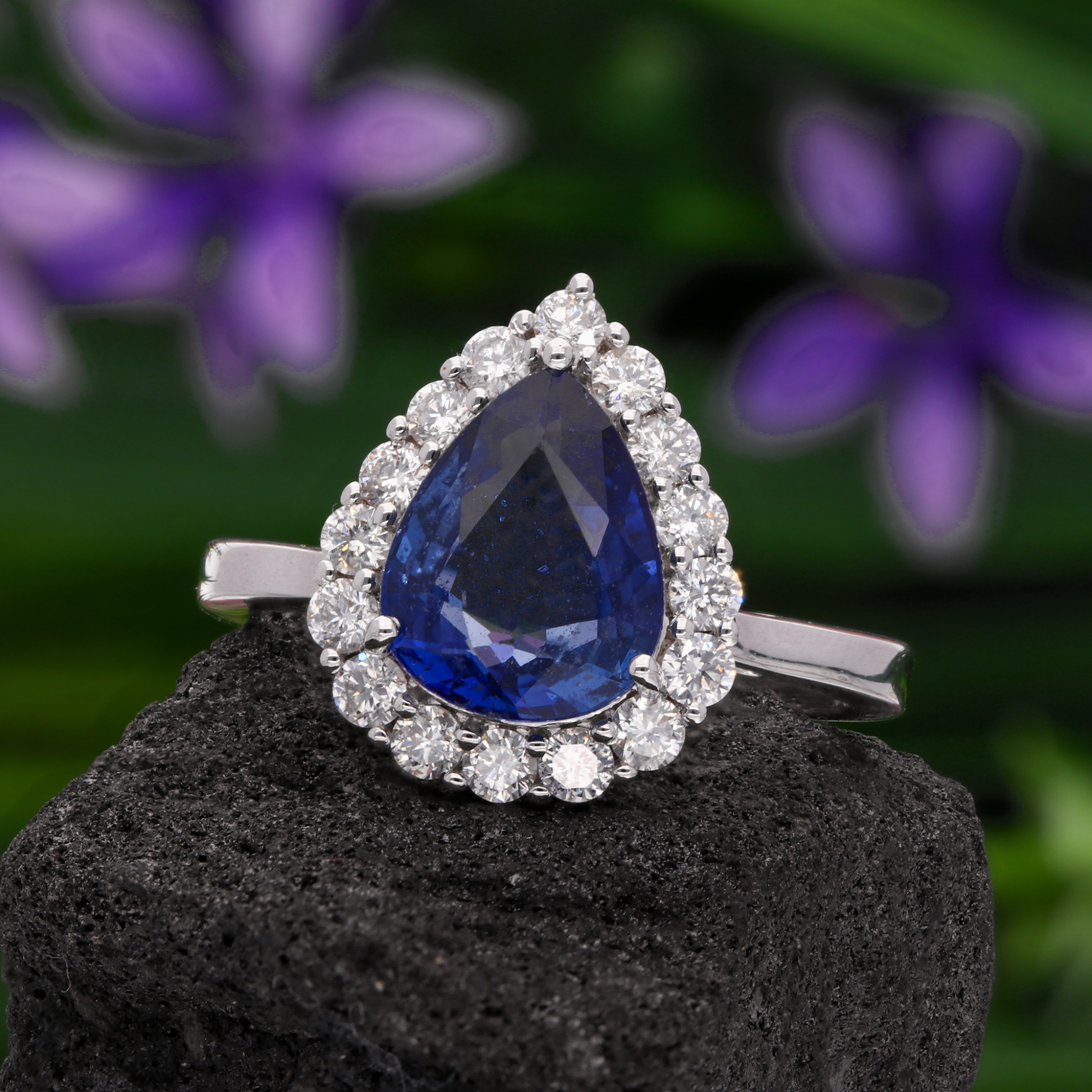 3.41 Tcw Natural Blue Sapphire Gemstone Gold Diamond Halo Ring