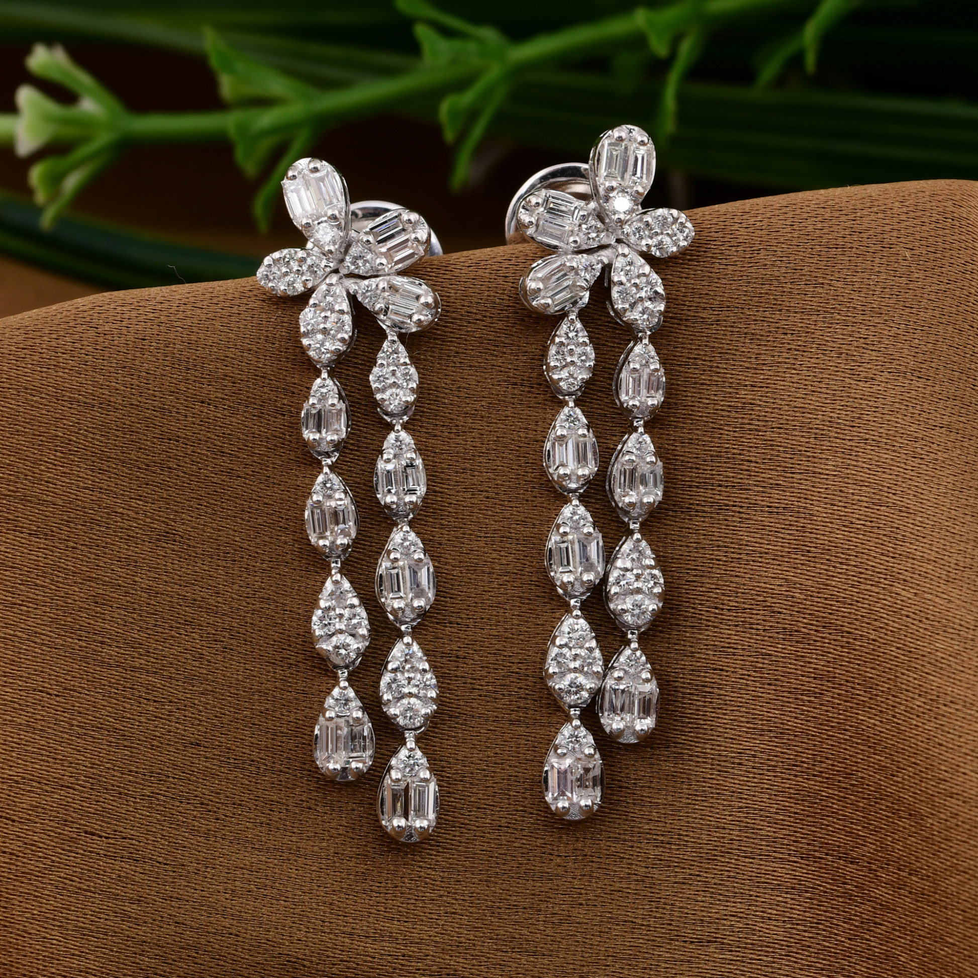 1.30 Carat Brilliant Floral Natural Diamond Dangle Earrings in Solid Gold