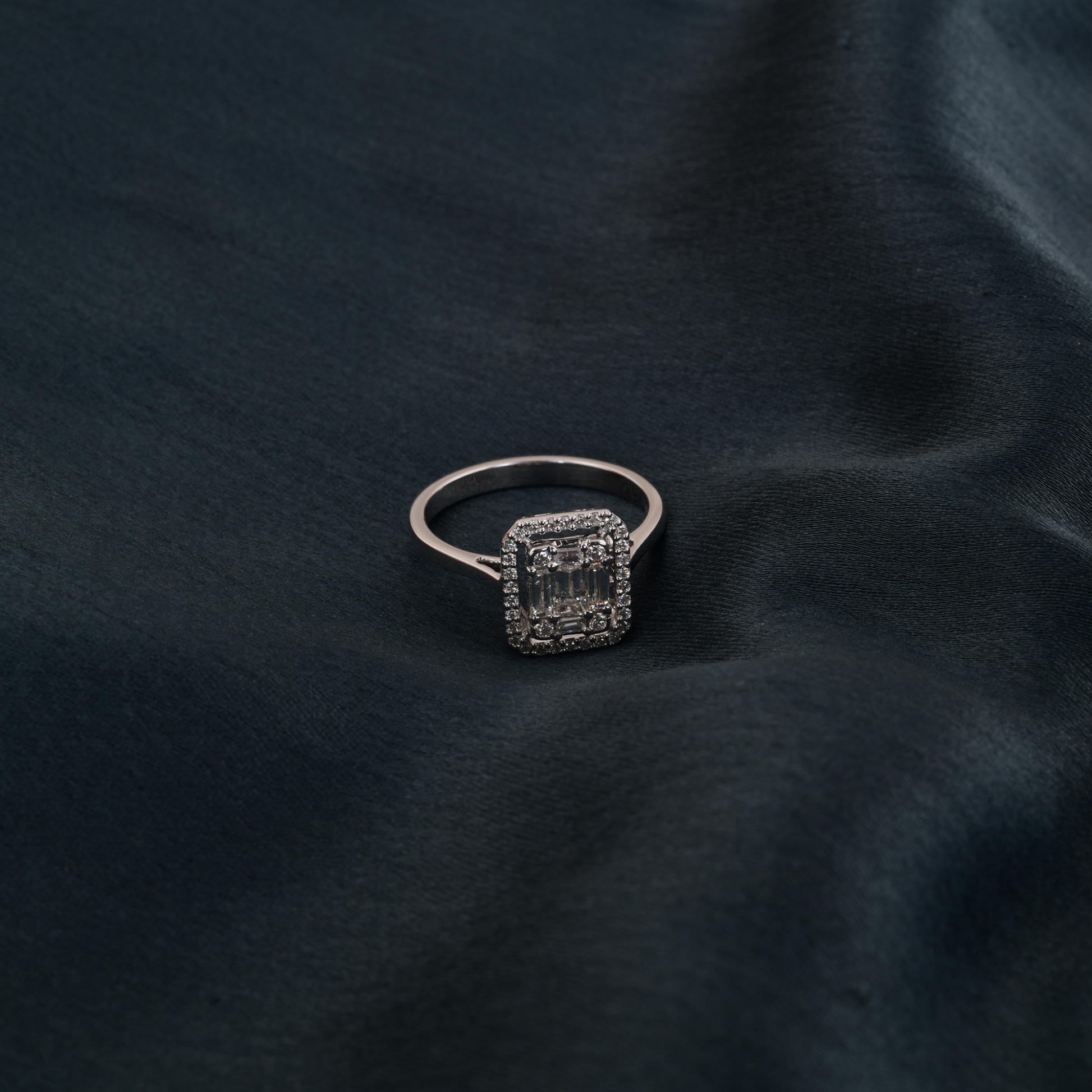 Baguette & Round Cut Pave Set Natural Diamond Gold Promise Wedding Ring