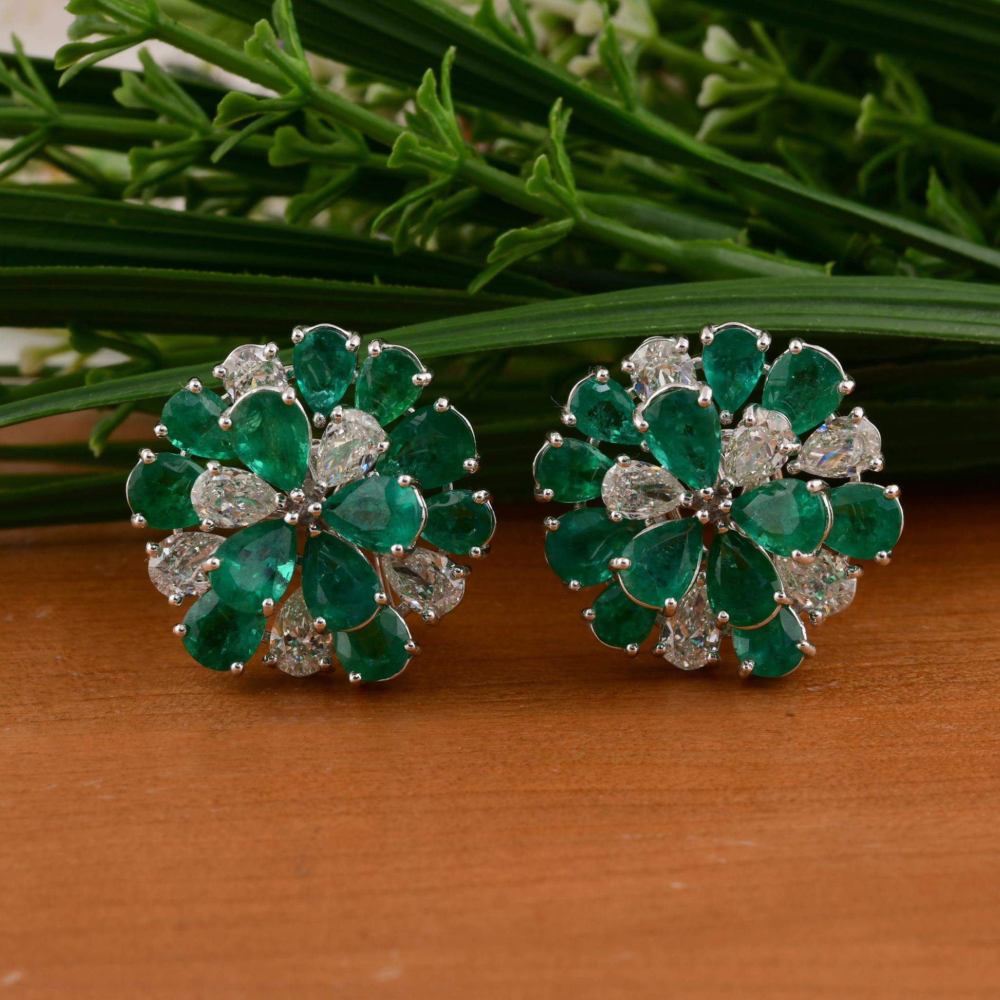 Natural H/SI Diamond Gold Pear Zambian Emerald Stud Earrings