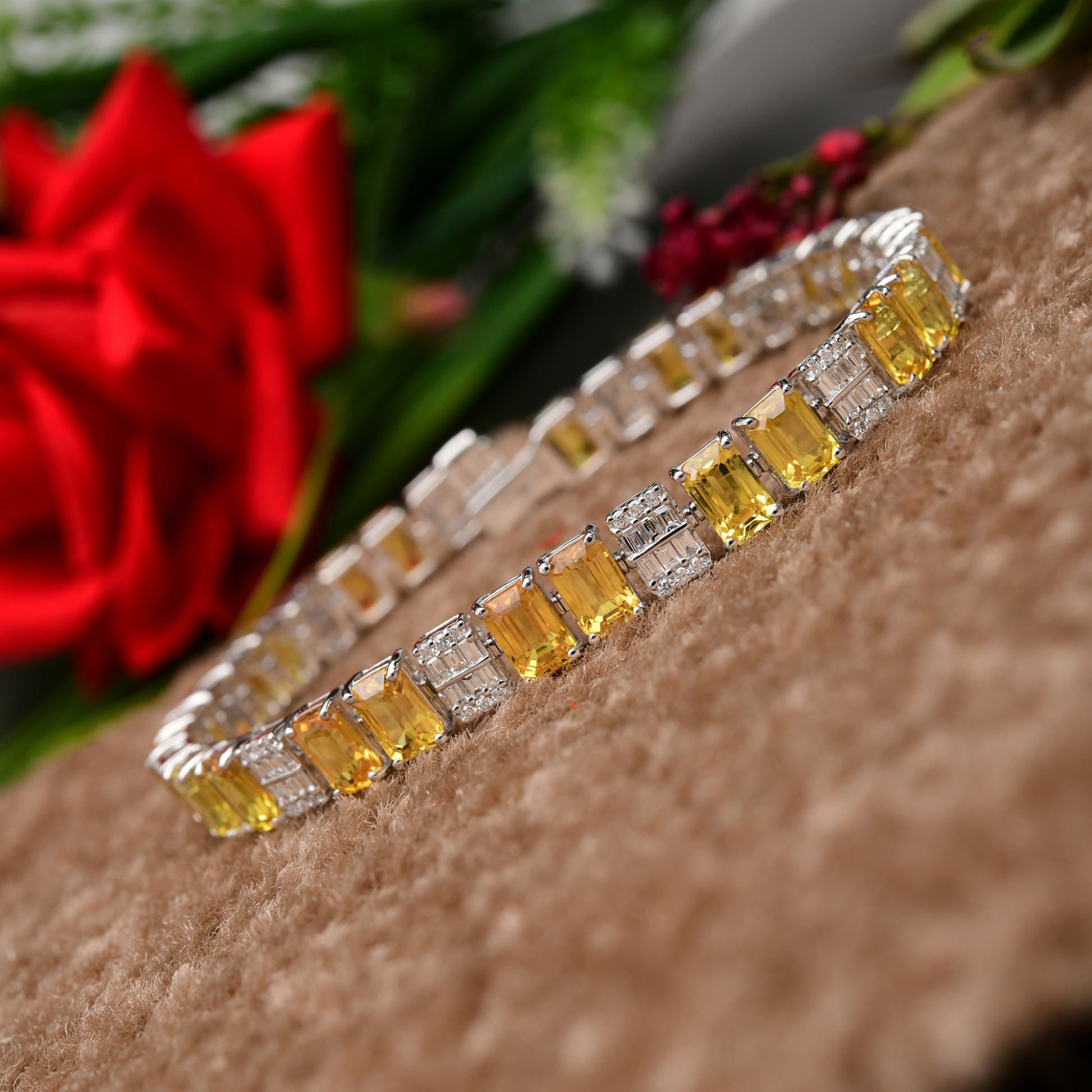 18.10 Tcw Yellow Sapphire Gemstone & Diamond Gold Tennis Bracelet