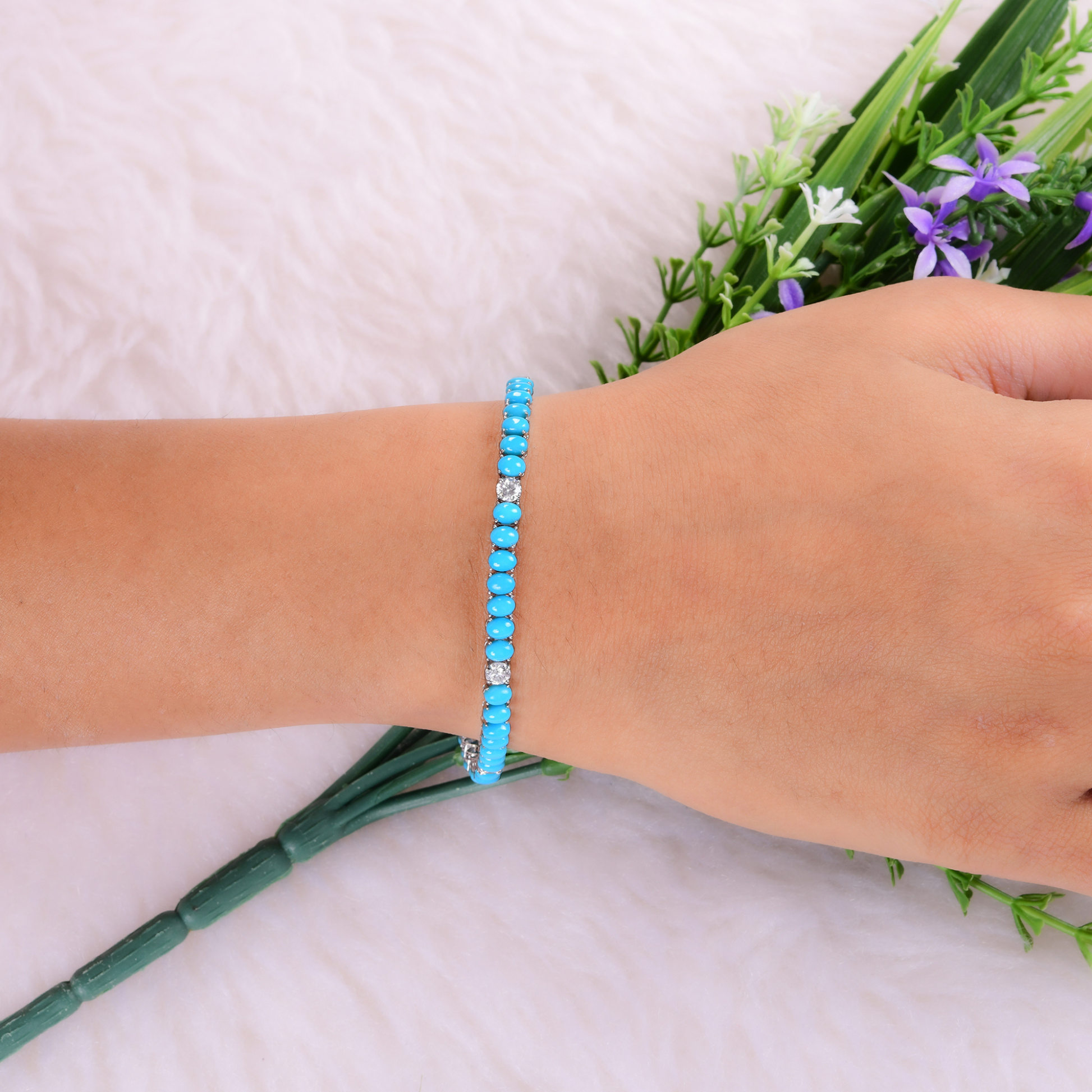 Oval Cut Blue Turquoise SI Clarity HI Color Diamond Gold Bracelet 10.23 Tcw