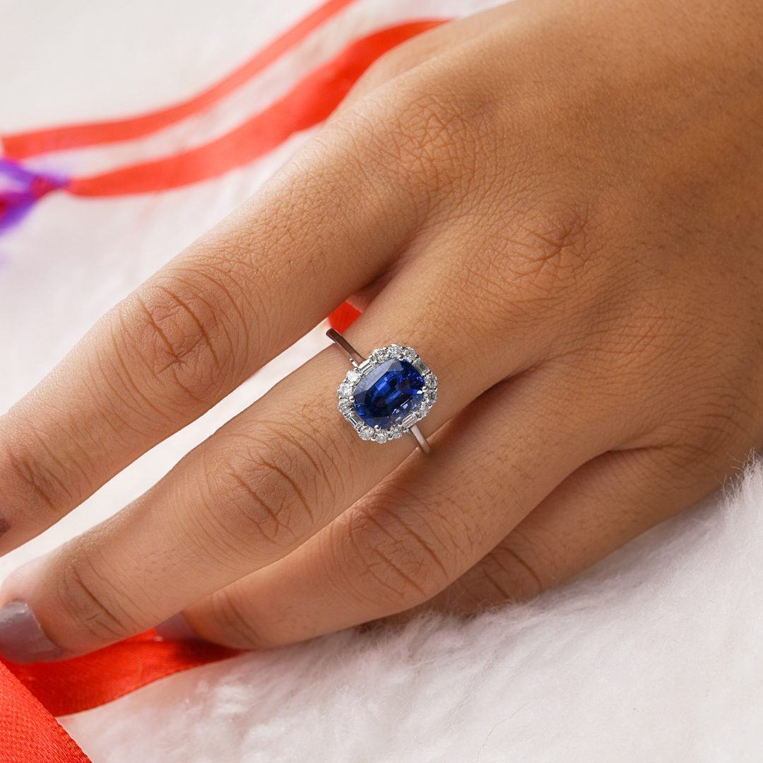 3.52 Tcw Blue Sapphire HI/SI Natural Diamond Ring in Fine Gold