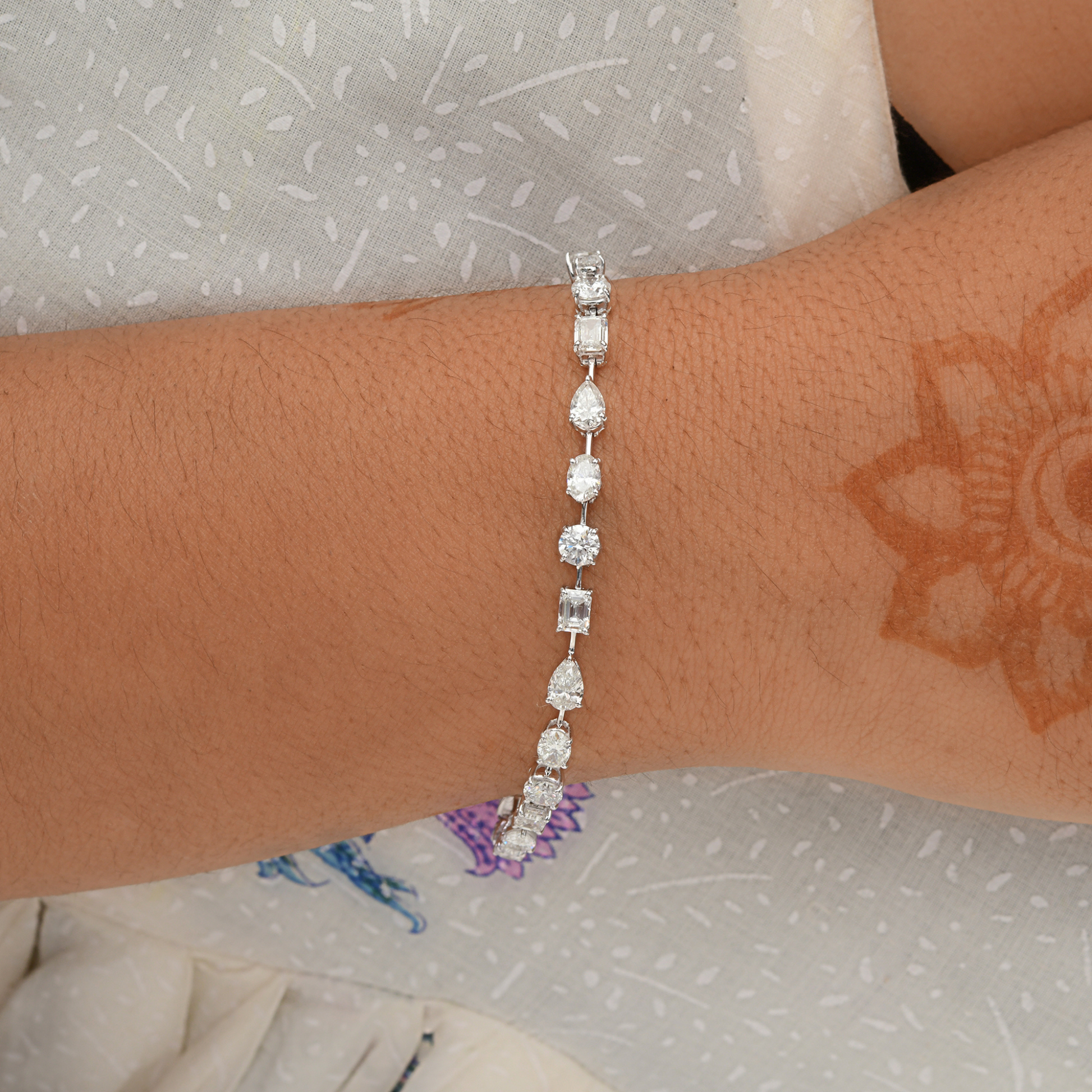 7.53 Carat SI/HI Natural Multi Shape Diamond Charm Bracelet Gold Jewelry