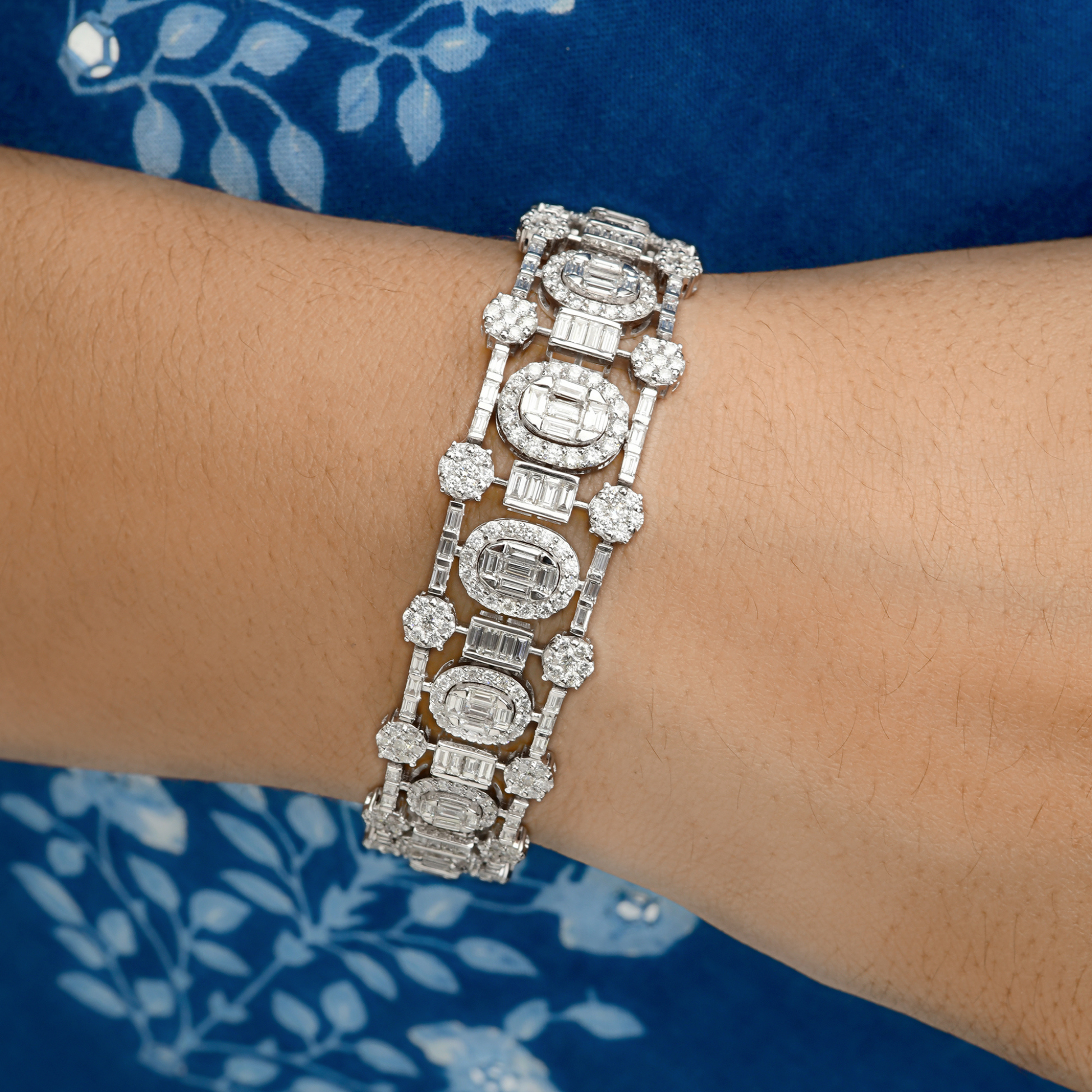 10.12 Carat Natural HI/SI Round Baguette Diamond Charm Bracelet Solid Gold