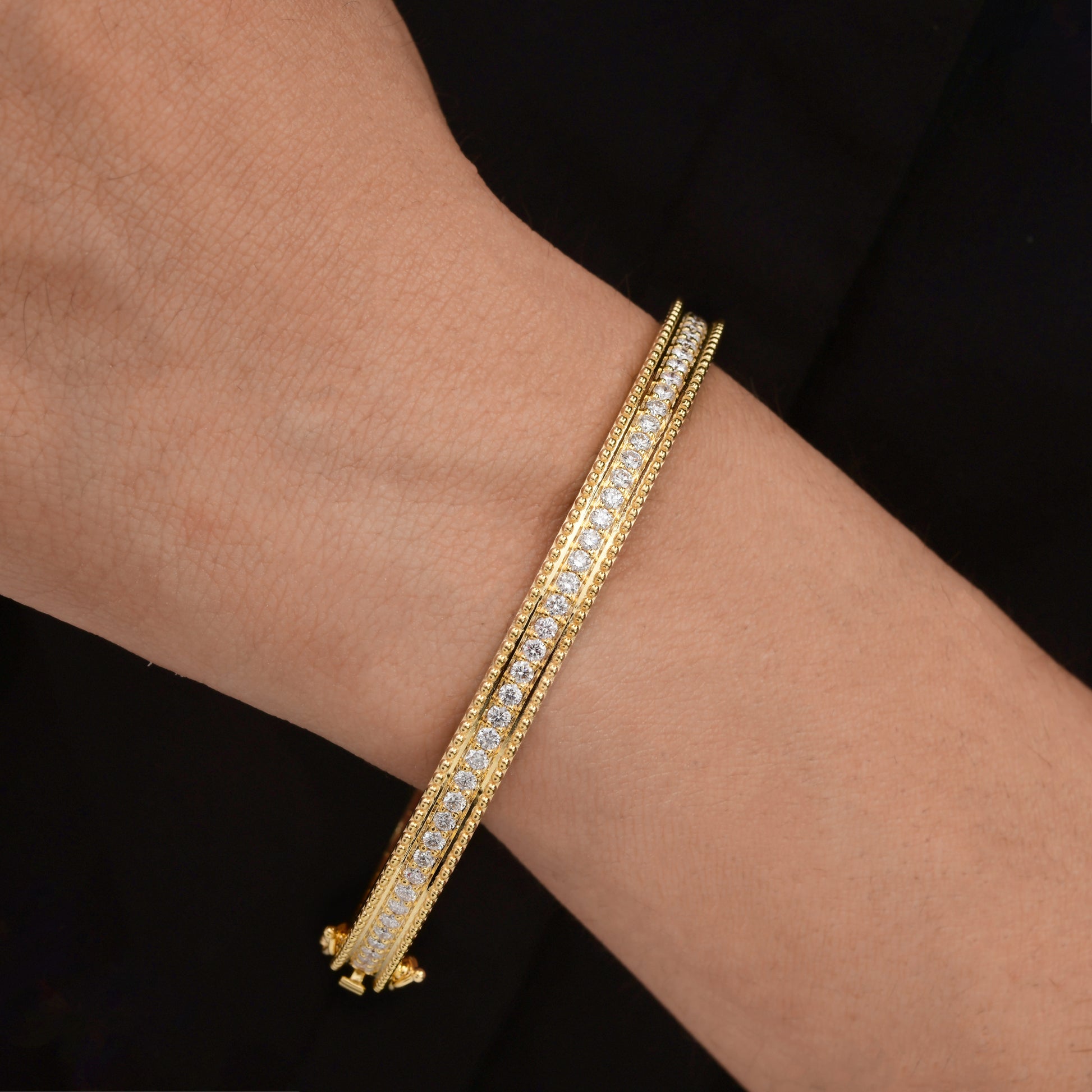 Certified Fine Gold Natural Pave Diamond Bangle Bracelet