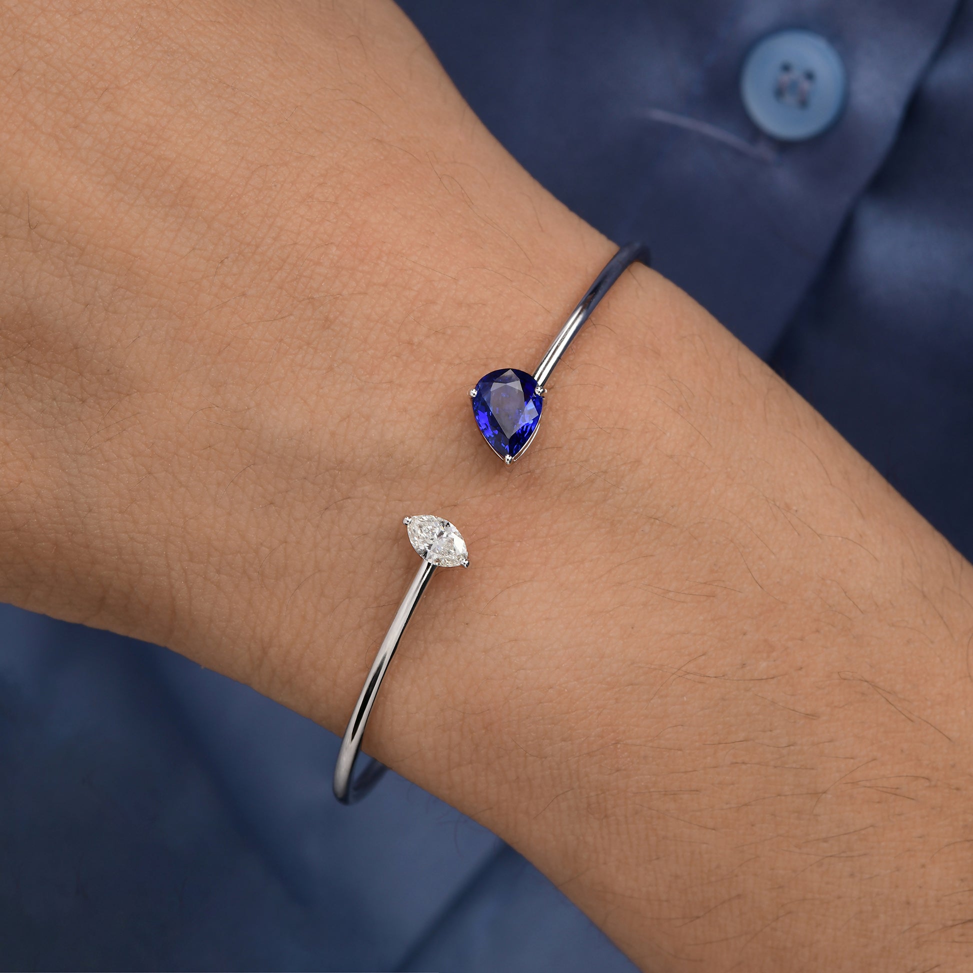 Delicate 1.71Ct Gold Two Stone Mixed Cut Blue Sapphire Diamond Open Cuff Bracelet