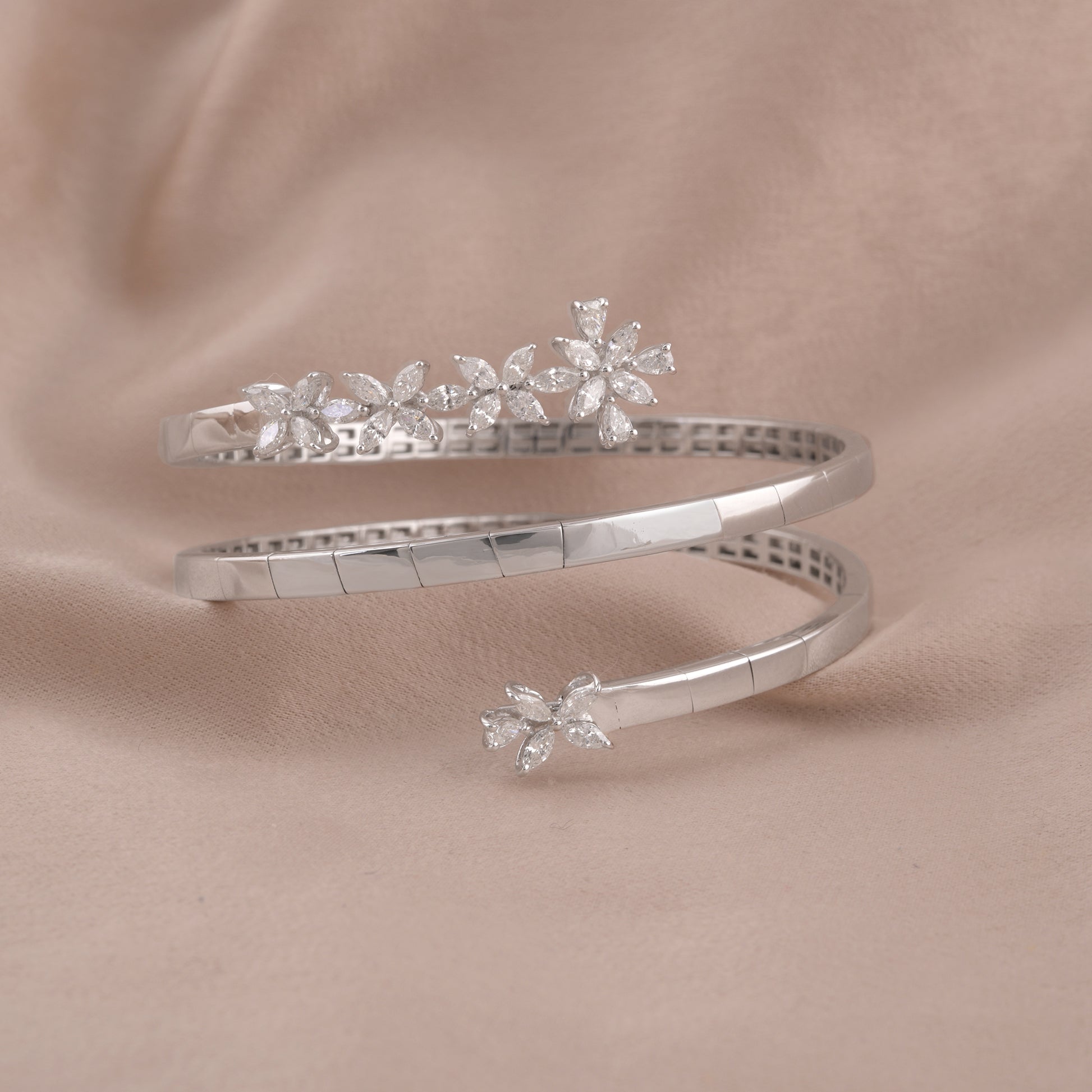 1.34 Carat Marquise Cut SI Clarity HI Color Diamond Gold Bangle Bracelet