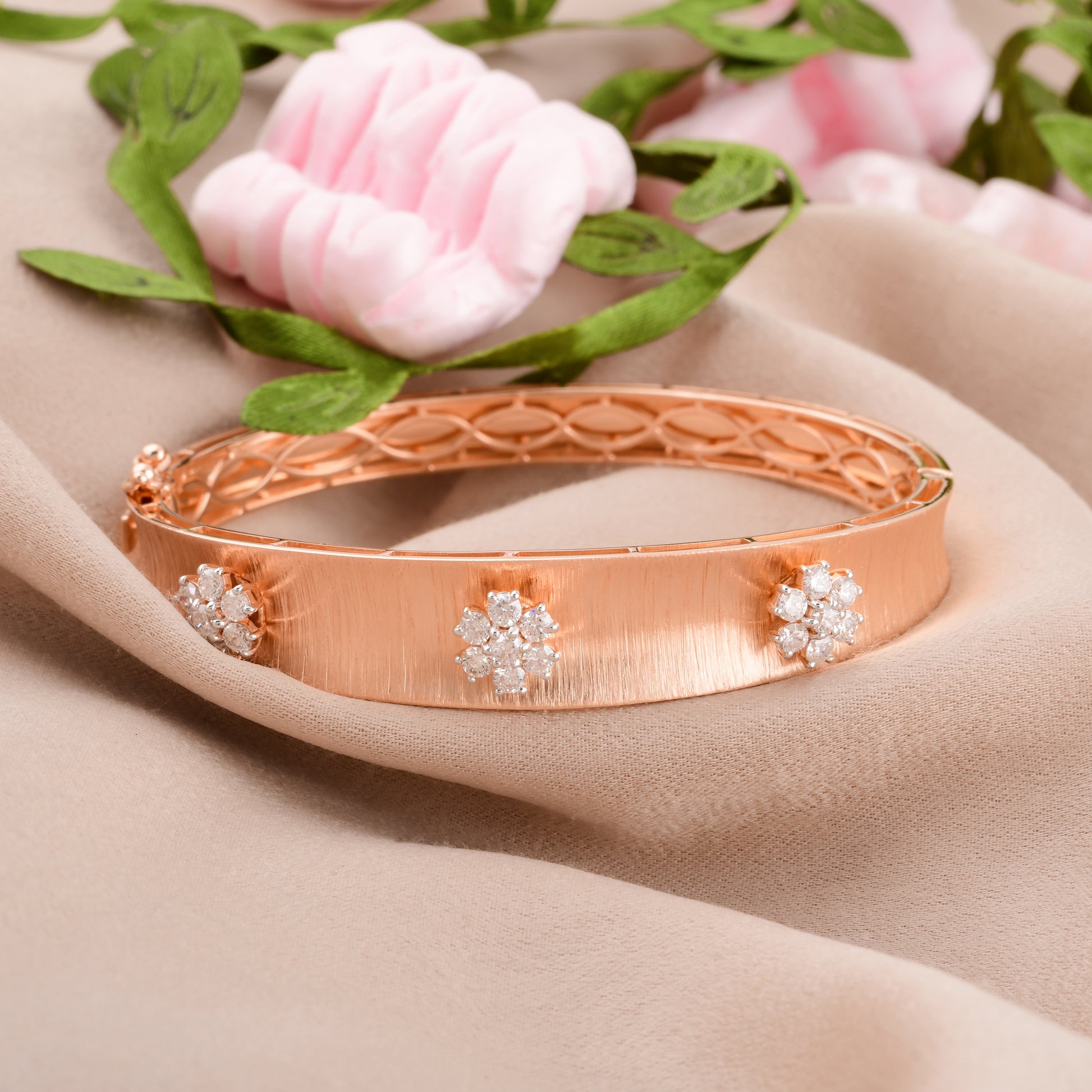 Real Solid Gold 1.03Ct Round Cut Wide Studded Diamond Bangle Bracelet