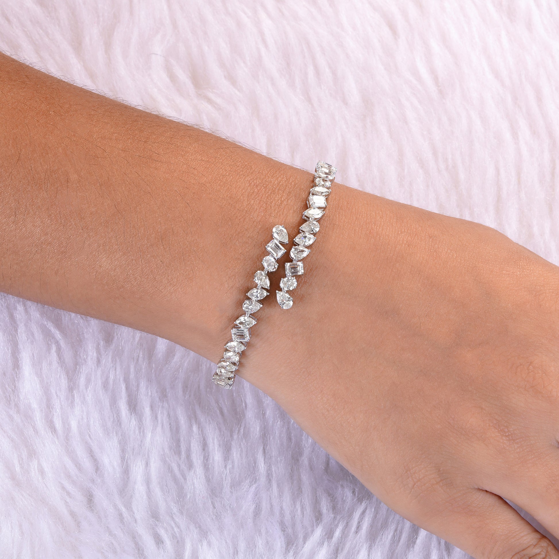 Genuine 5.27Ct Mixed Cut Natural Diamond Open Crossover Bangle Bracelet