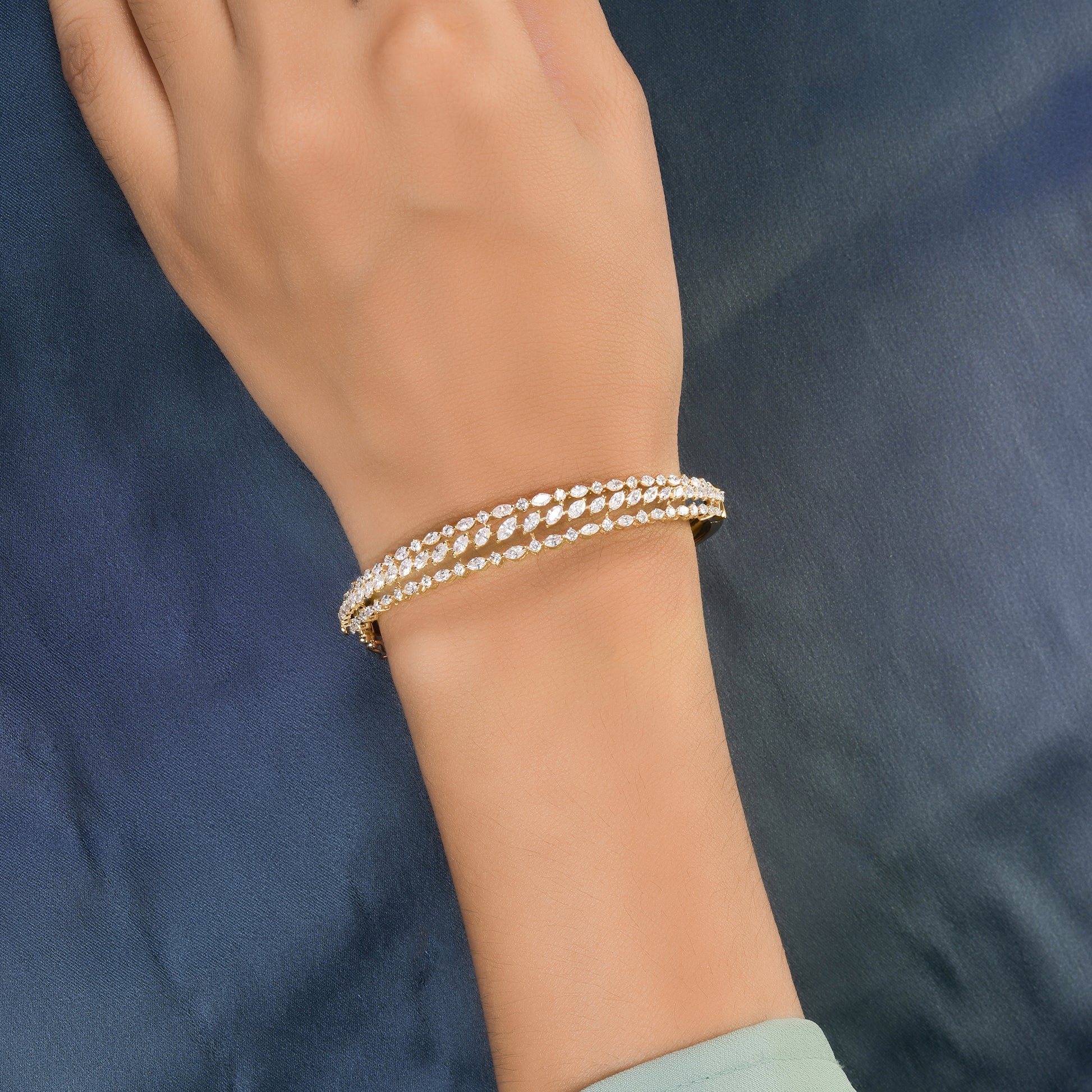 Solid Gold 3.1Ct Marquise Cut Natural Diamond Bangle Bracelet For Wife