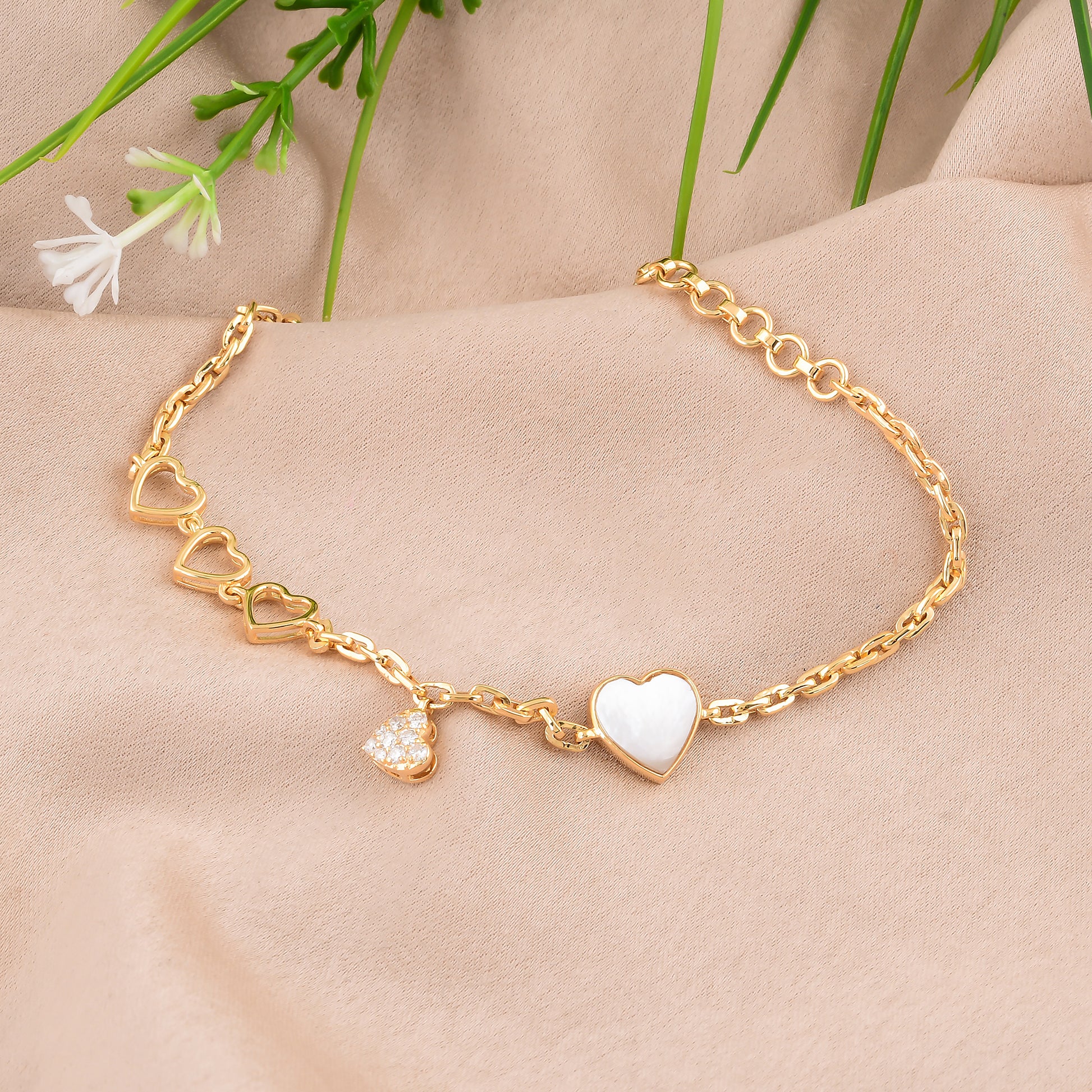 1.11 Tcw Mother of Pearl Natural Diamond Heart Charm Gold Bracelet