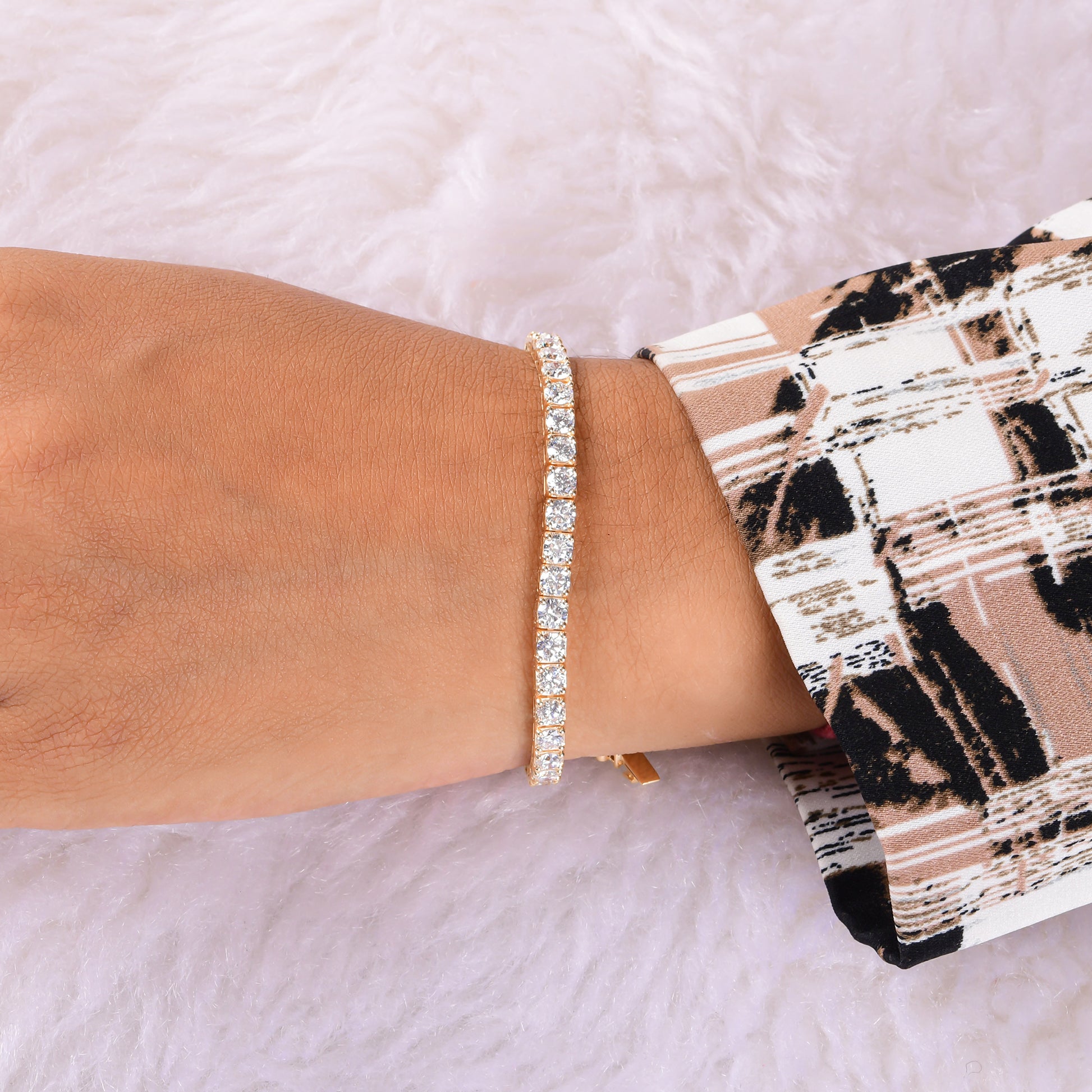 12.95 Carat Genuine Round Shape Natural Diamond Gold Tennis Bracelet
