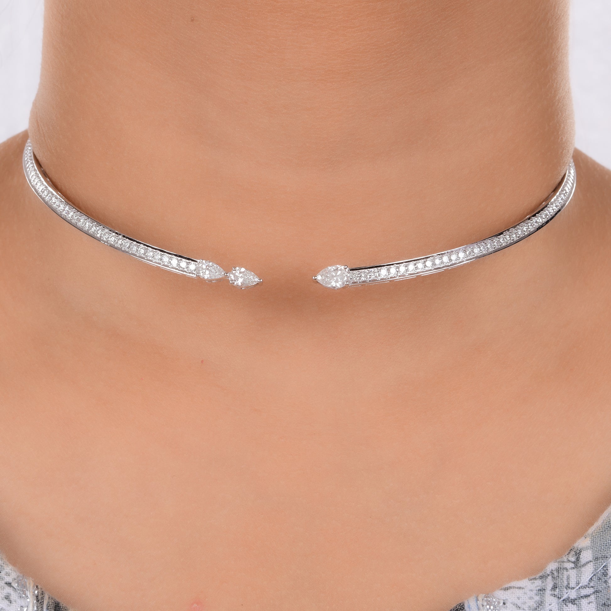 3.86 Ct. Real SI/H Pear Diamond Choker Gold Necklace for Women