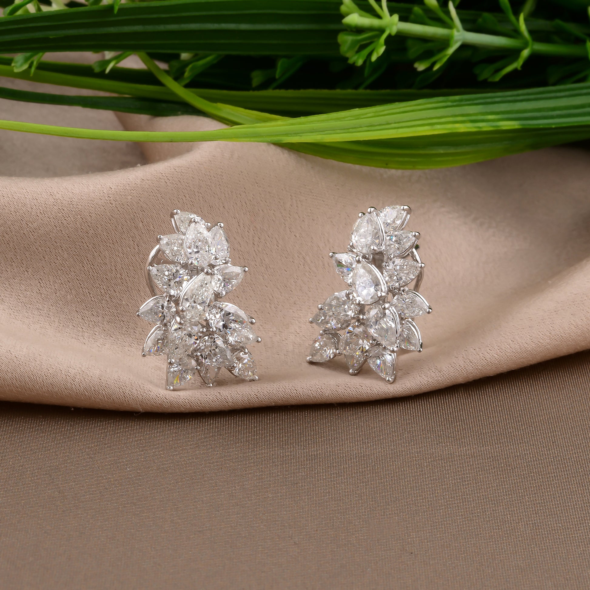 5.27 Ct Natural SI/H Pear Cut Diamond Cluster Gold Stud Earrings