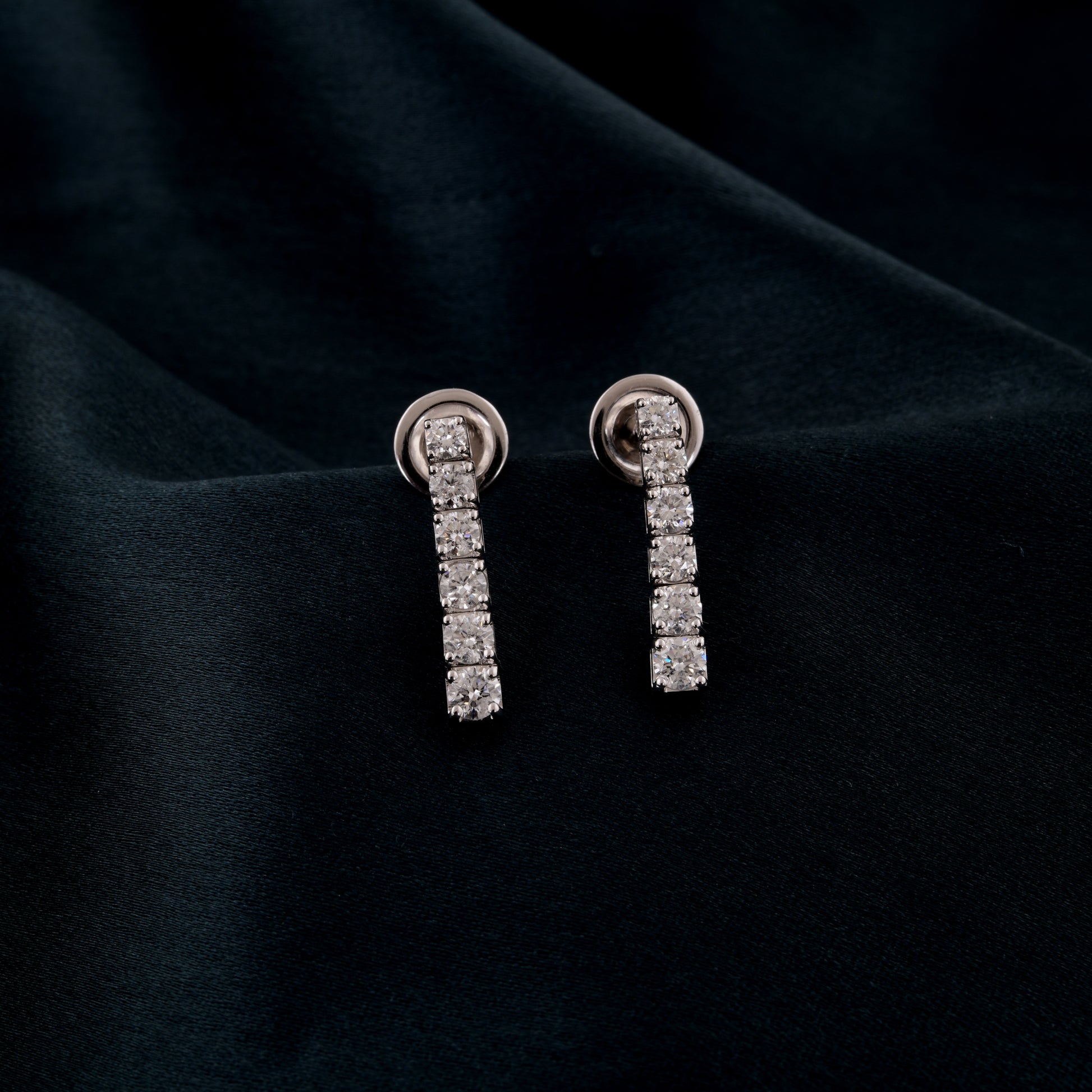 SI Clarity HI Color Round Cut Diamond Fine Drop Gold Earrings