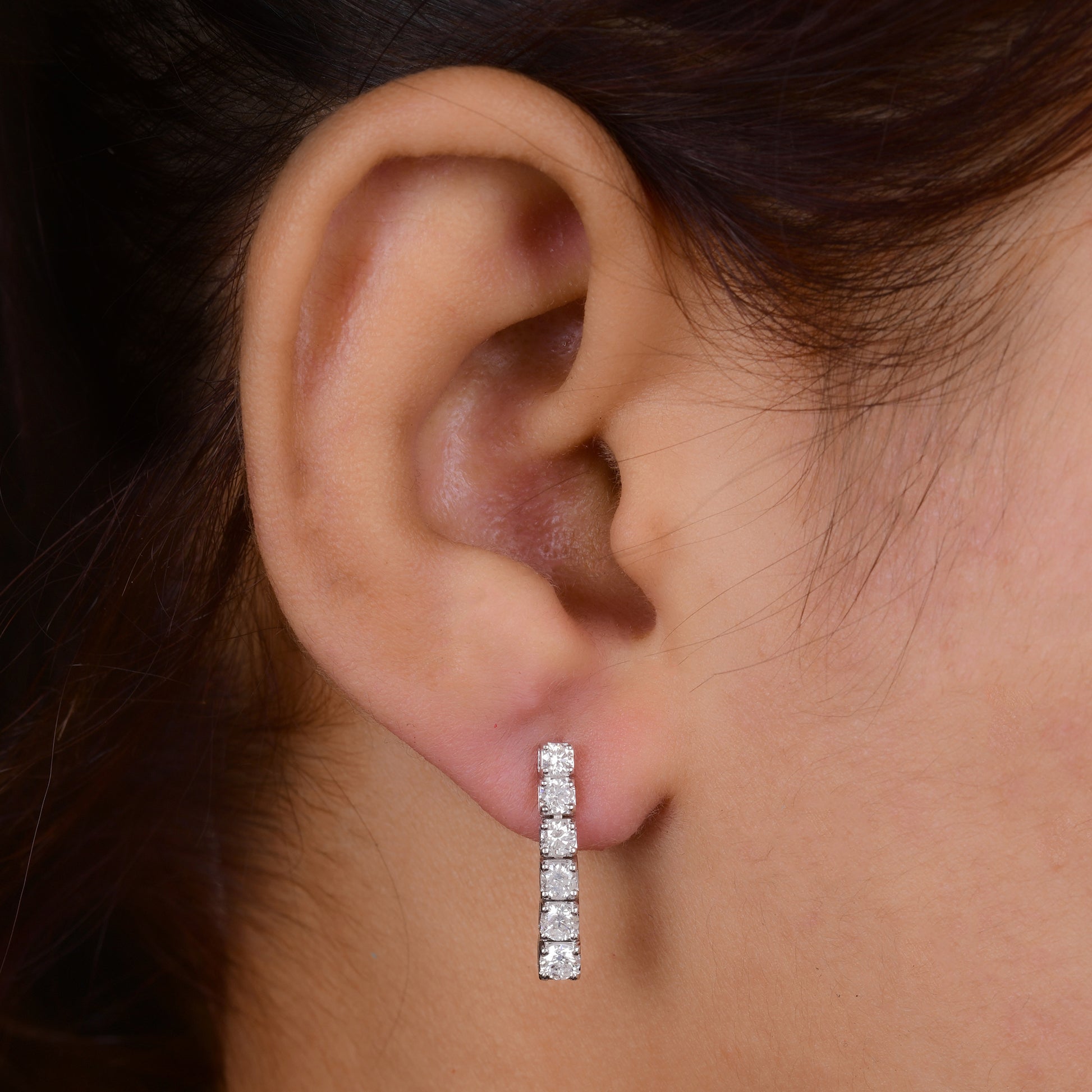 SI Clarity HI Color Round Cut Diamond Fine Drop Gold Earrings