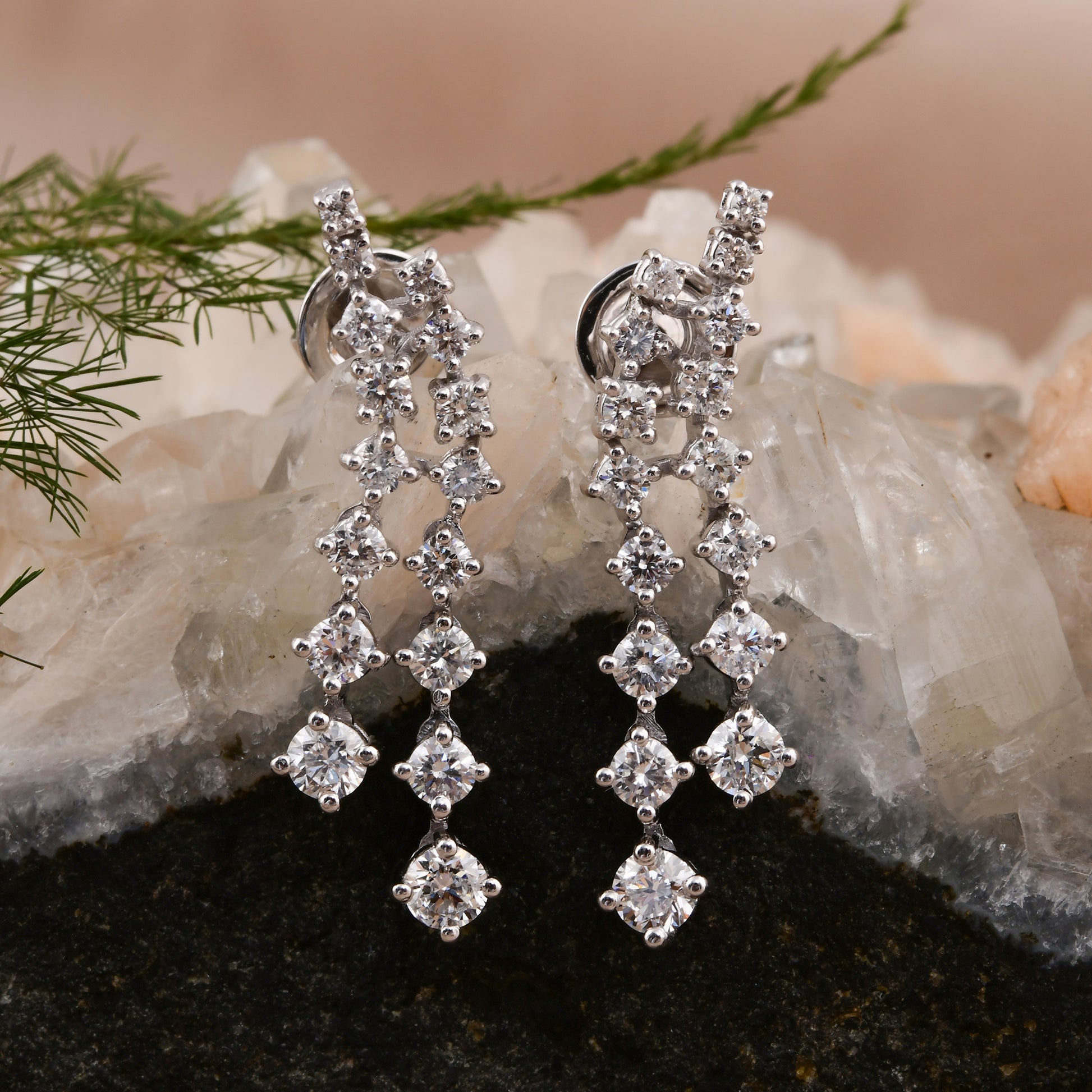 2.06Ct Round Shape SI/HI Diamond Dangle Drop Earrings In Solid Gold