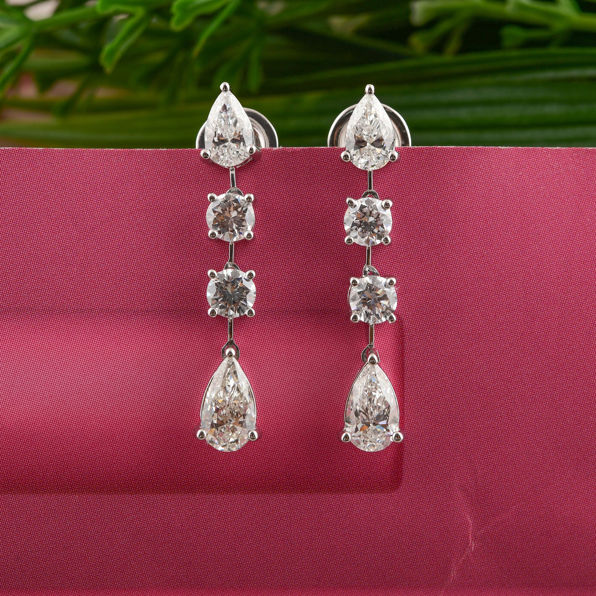 Mixed Cut SI/HI Diamond Dangle Drop Anniversary Earrings In Solid Gold