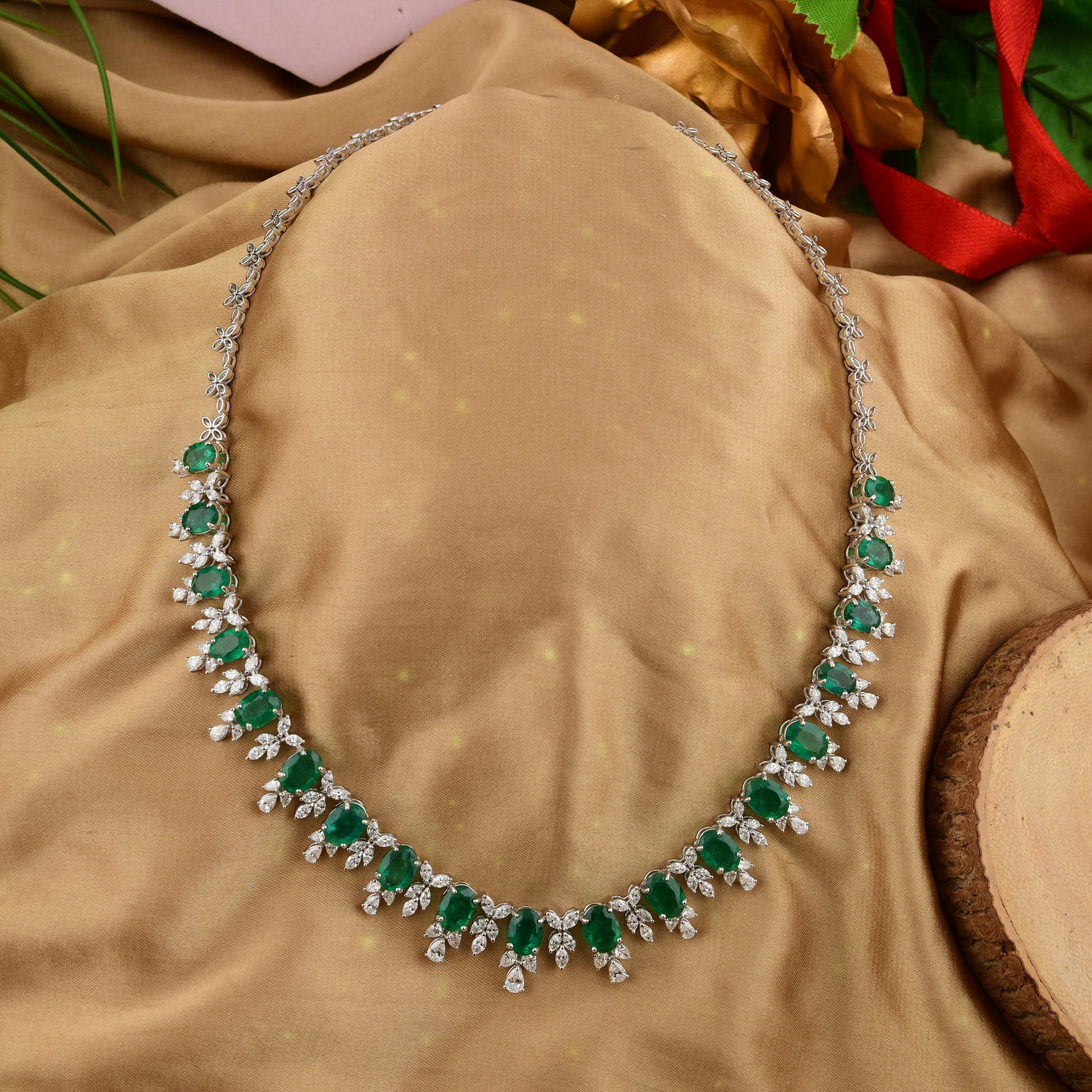Luxury 24.67Ct Oval Cut Zambian Emerald Diamond Cluster Bridal Necklace