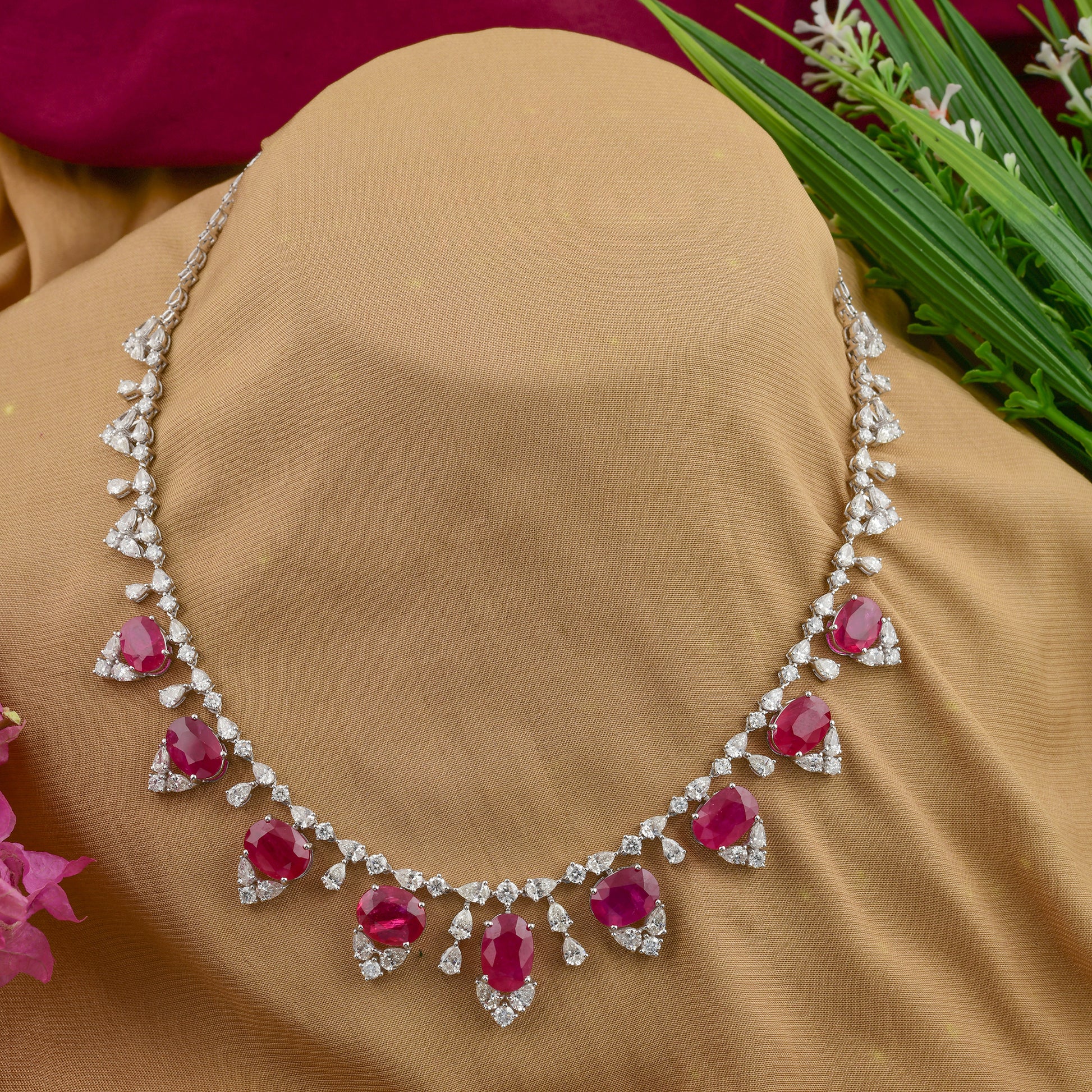 Statement 39.7Ct Gold Oval Cut Ruby Gemstone Halo Natural Diamond Wedding Necklace