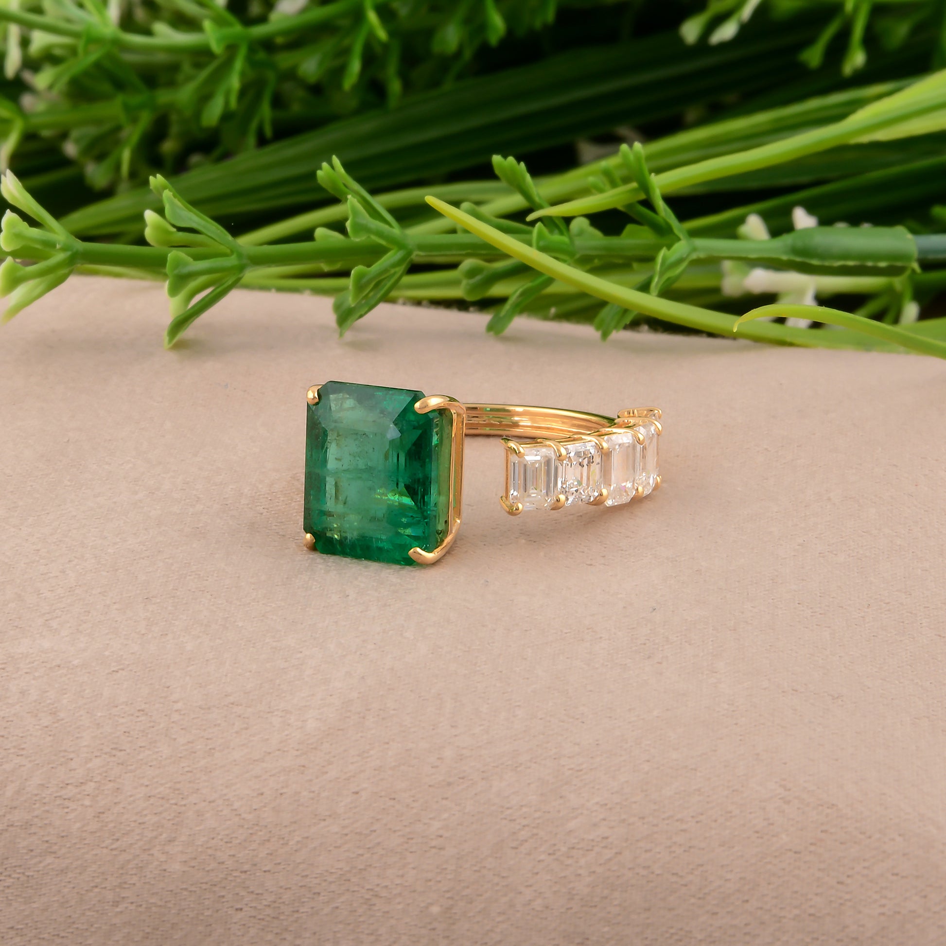 5.44Tcw Natural Zambian Emerald H/SI Diamond Open Cuff Gold Ring Jewelry
