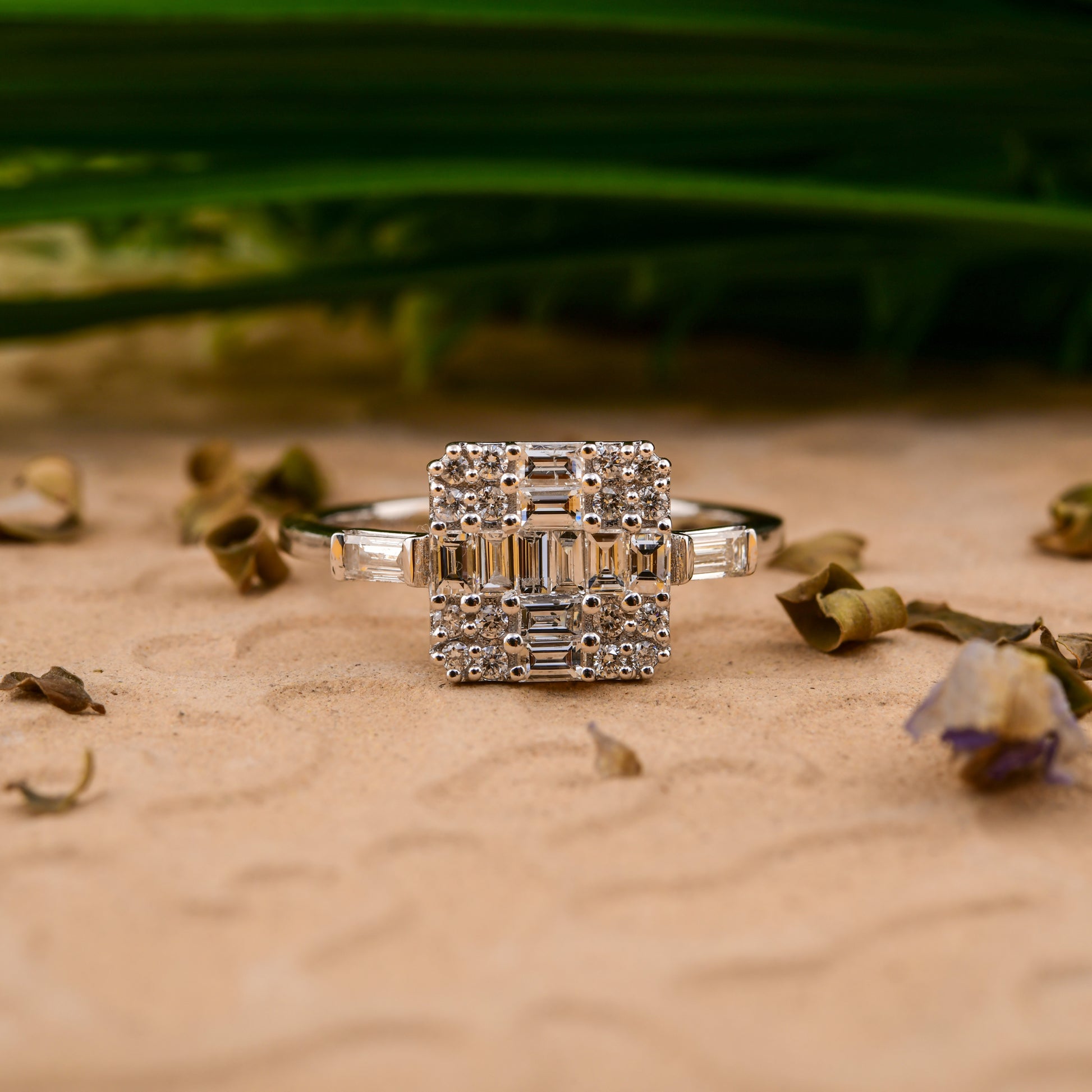 0.71 Ct Natural SI/HI Baguette Round Cut Diamond Gold Art Deco Ring