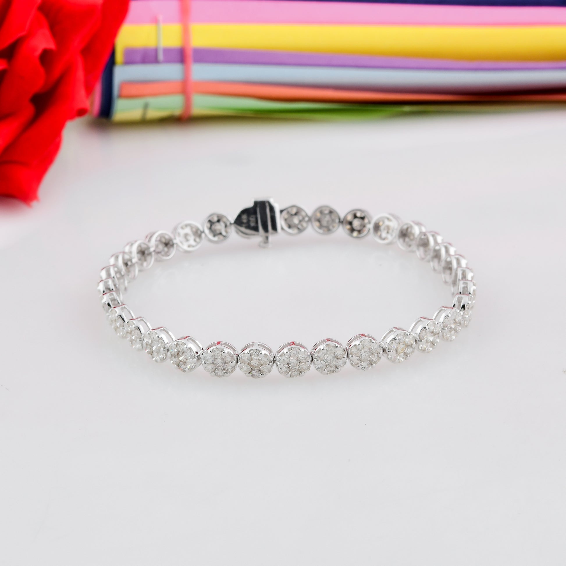 Classic 5.7Ct Round Brilliant Cut Diamond Tennis Bracelet In Fine Gold