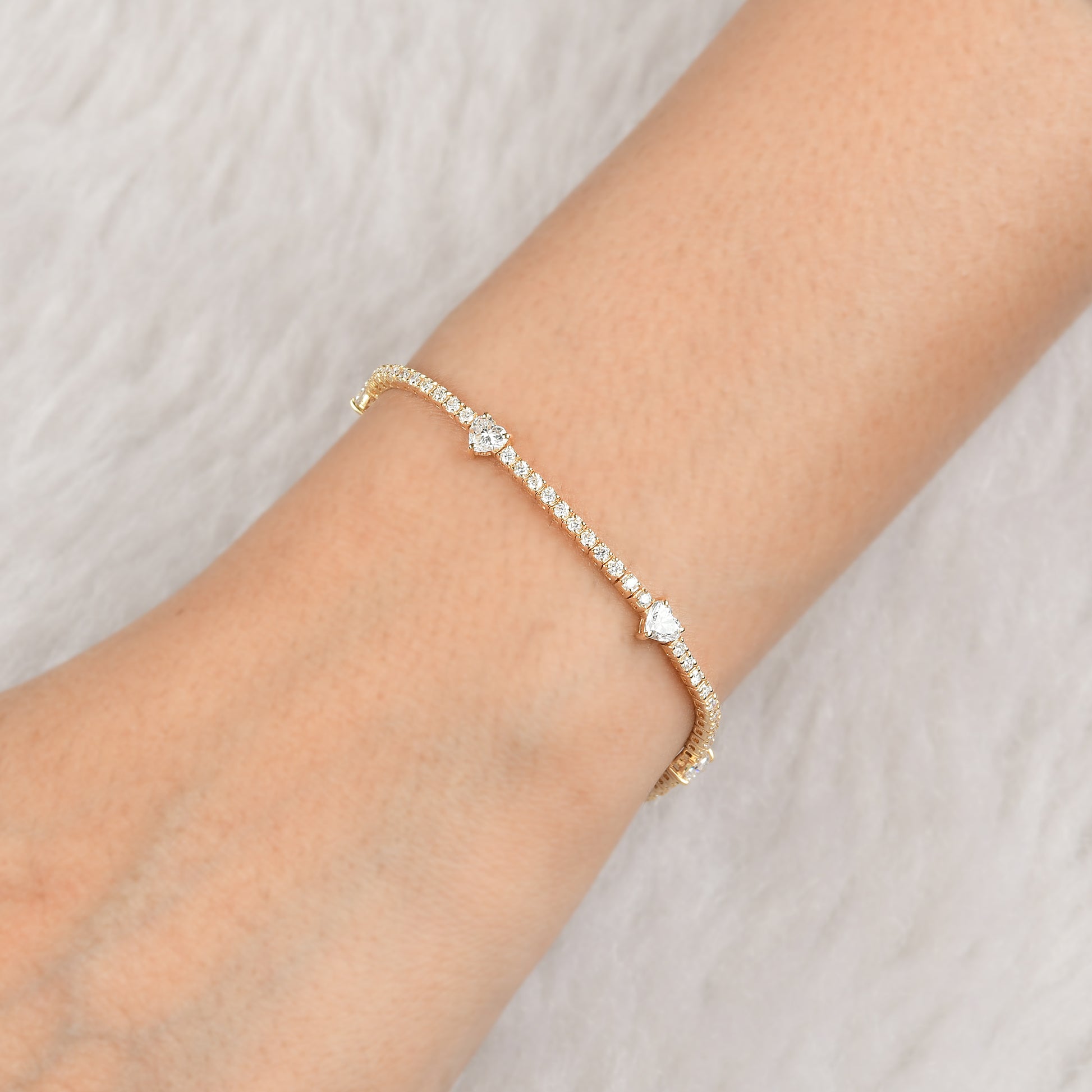 Elegant 2.47Ct Heart & Round Shape Natural Diamond Tennis Bridal Bracelet