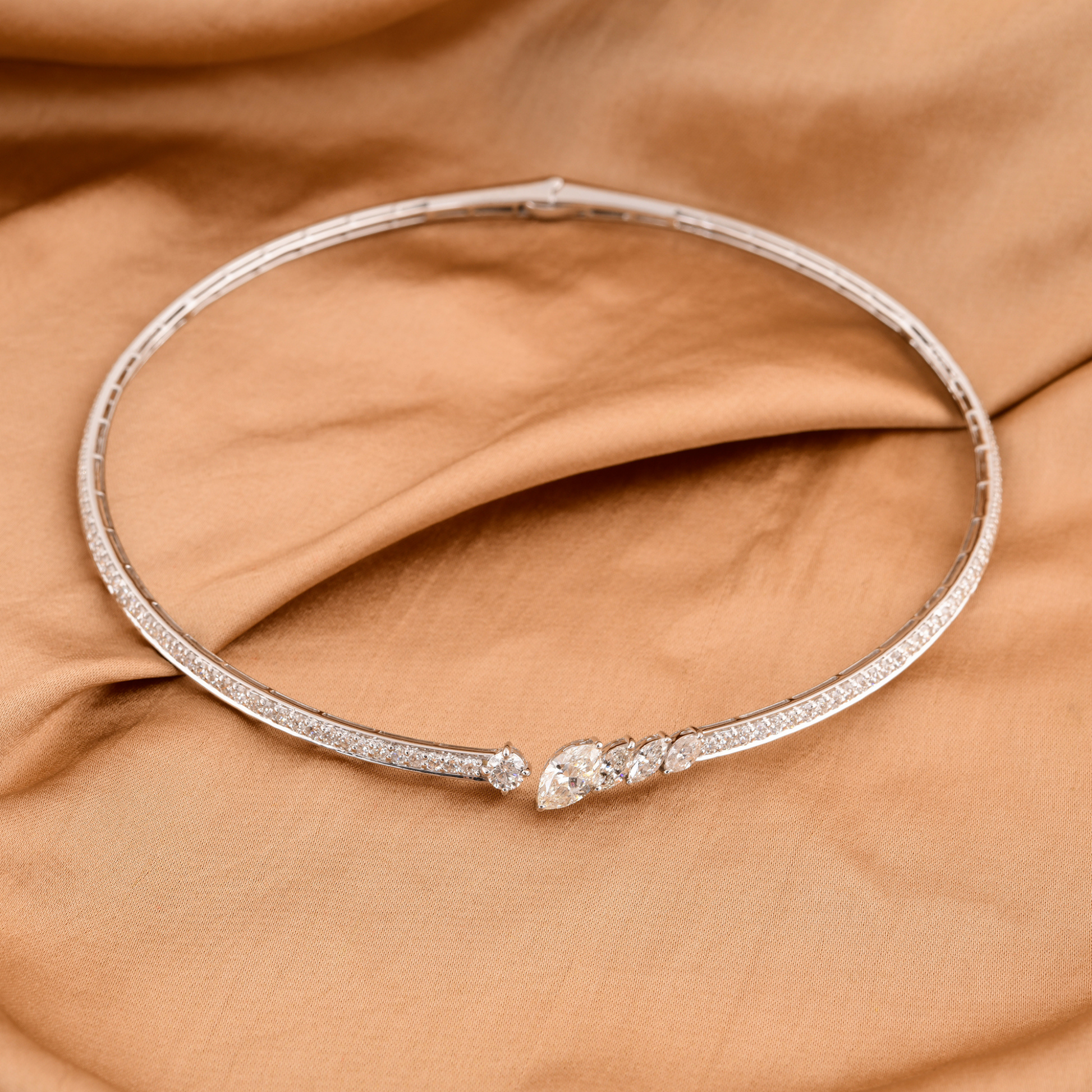 4.90 Carat Marquise Cut Natural Diamond Floral Gold Choker Necklace