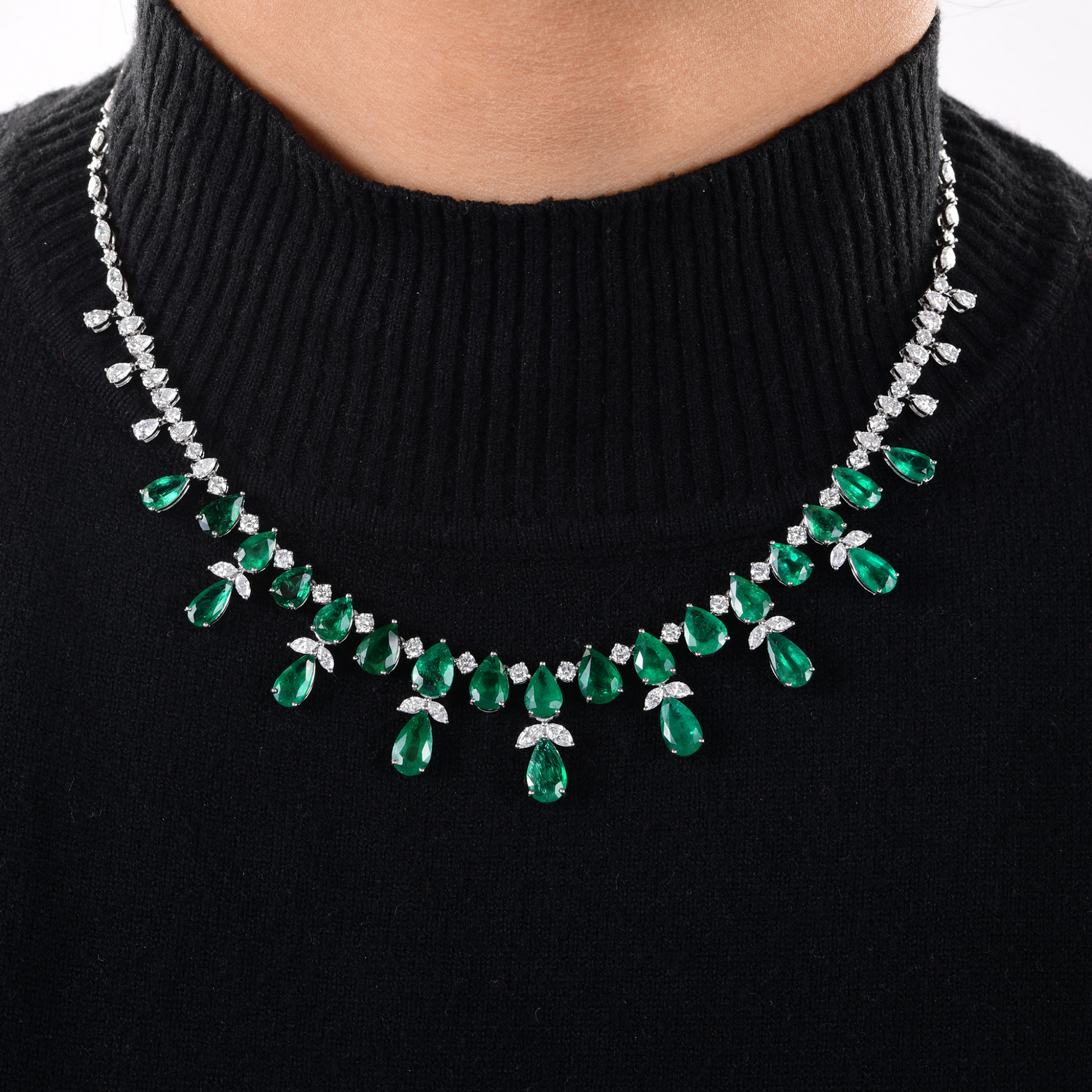 Pear Cut Natural Zambian Emerald Diamond 23.57 Tcw Gold Wedding Necklace