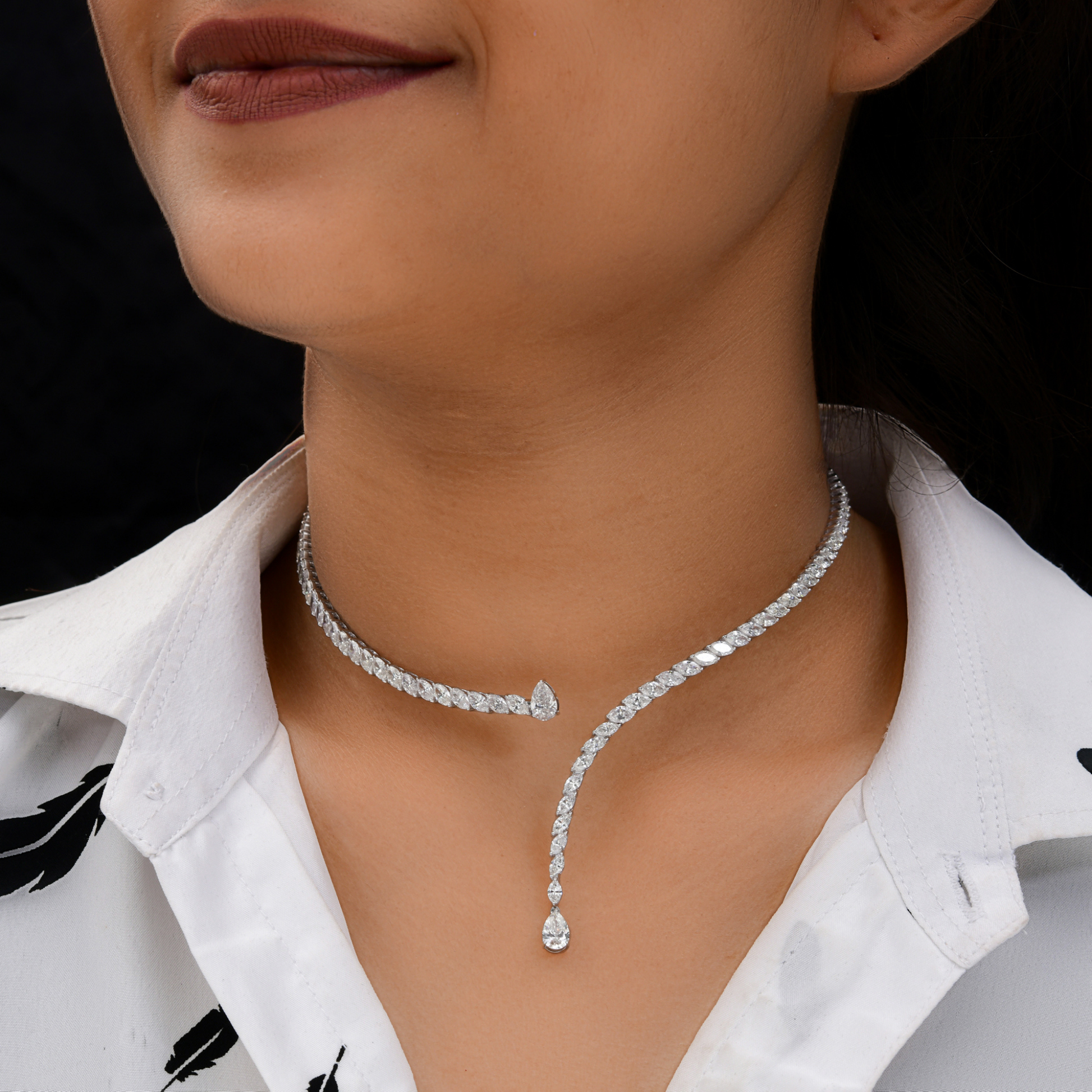 Unique 10.17 Carat Marquise Natural Diamond Gold Choker Cuff Necklace