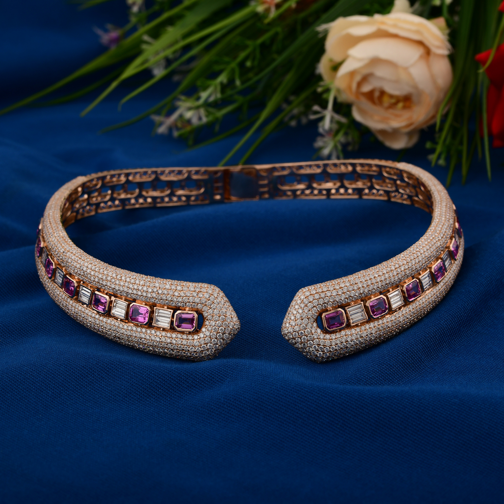 28.67 Tcw Pink Sapphire Gemstone Real HI/SI Diamond Gold Choker Necklace