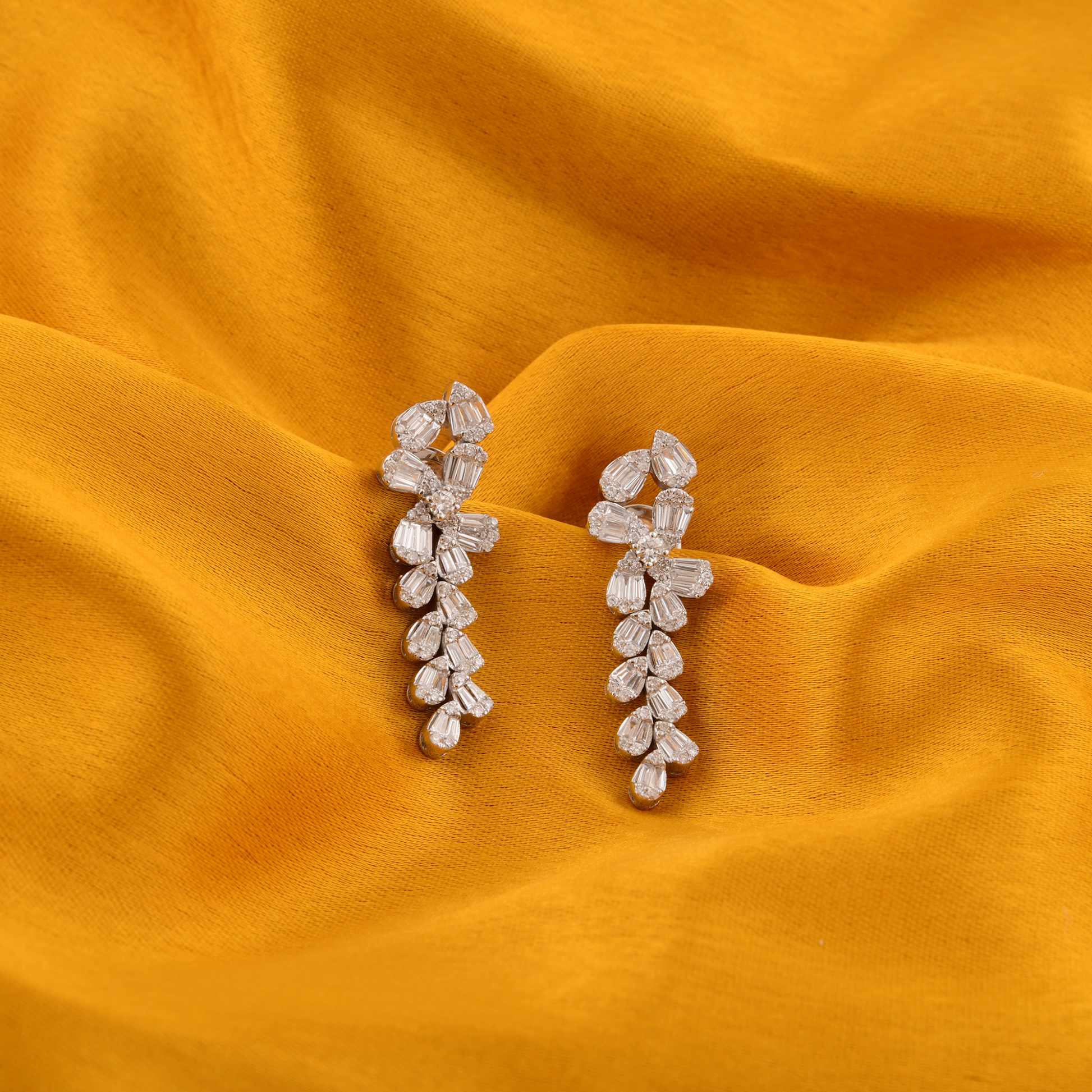Natural SI/H Baguette Diamond Dangle Drop Earrings 1.15 Ct.