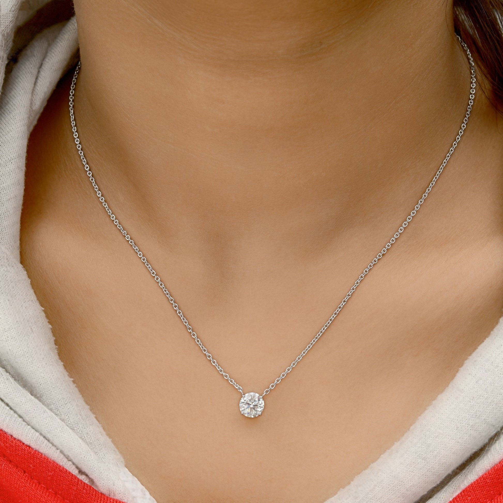 Delicate 1.22Ct Fine Gold Round Brilliant Cut Solitaire Diamond Chain Necklace