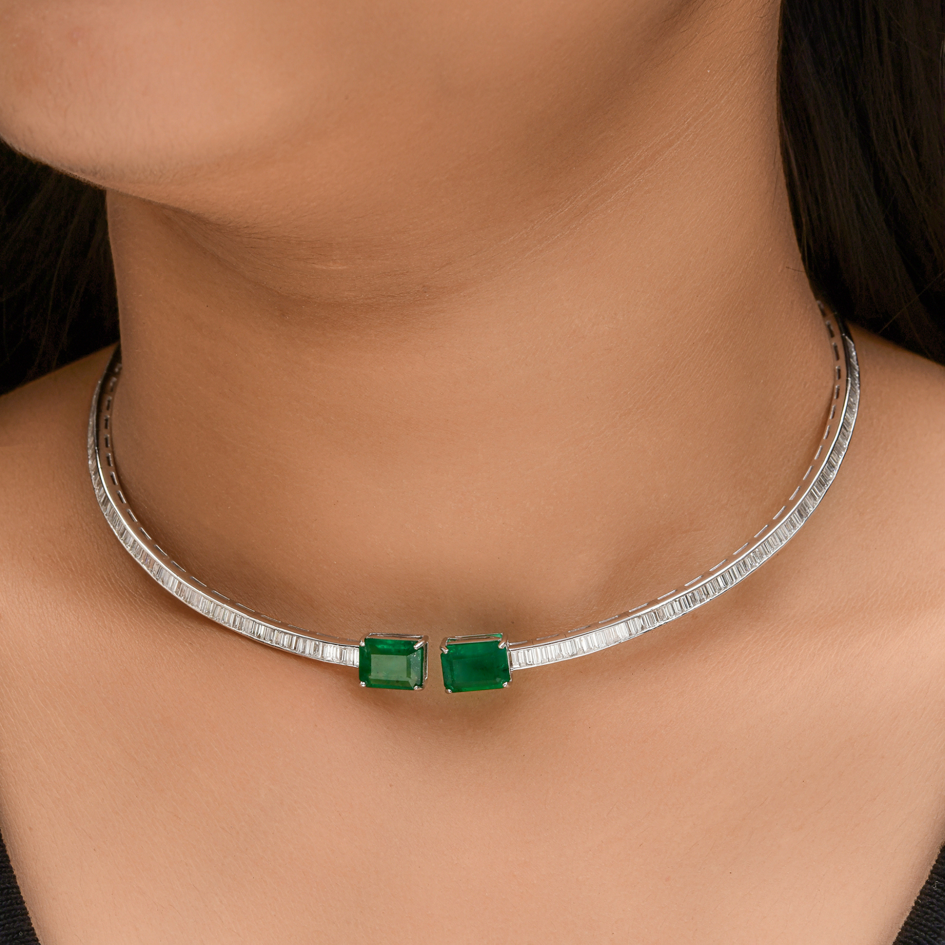9.05 Tcw Natural SI/H Diamond Zambian Emerald Gold Choker Necklace