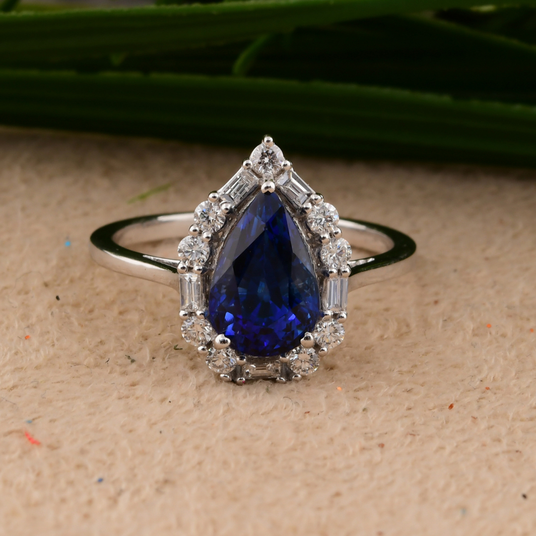 3.25 Tcw Pear Shaped Blue Sapphire H/SI Natural Diamond Gold Engagement Ring
