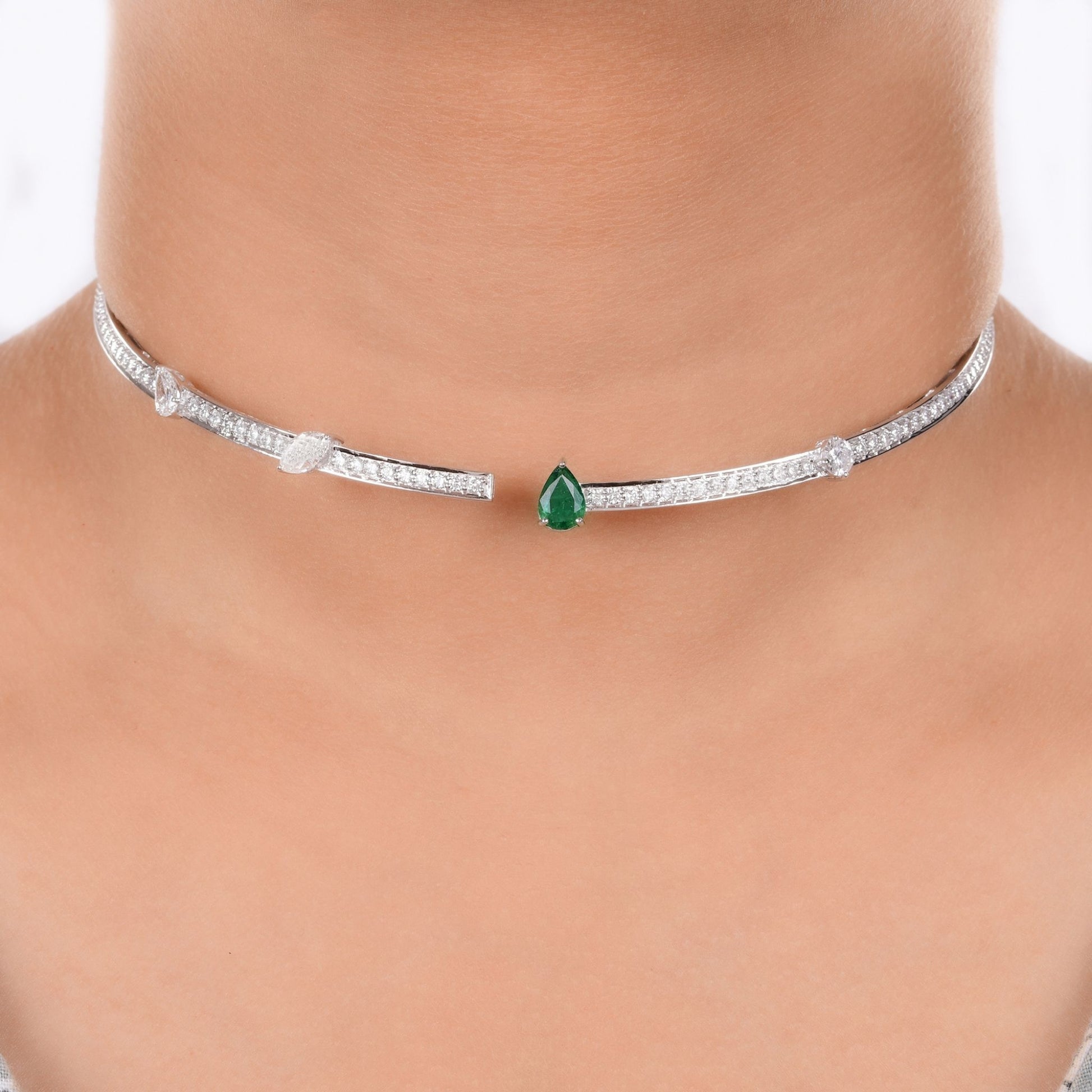Zambian Emerald SI/H Diamond Choker Necklace in Solid Gold