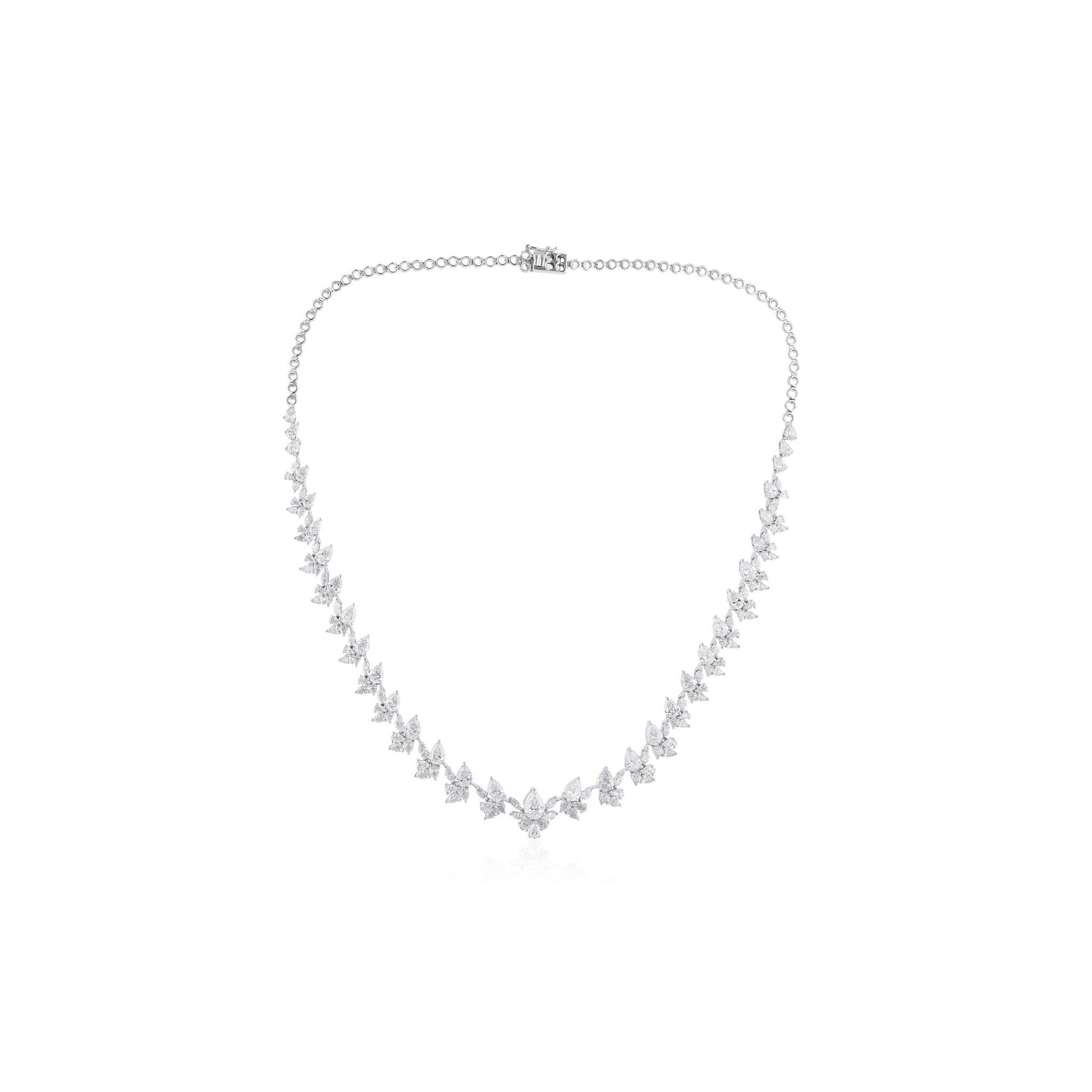 Statement 13.50 Carat Natural Pear Cut Diamond Gold Leaf Necklace
