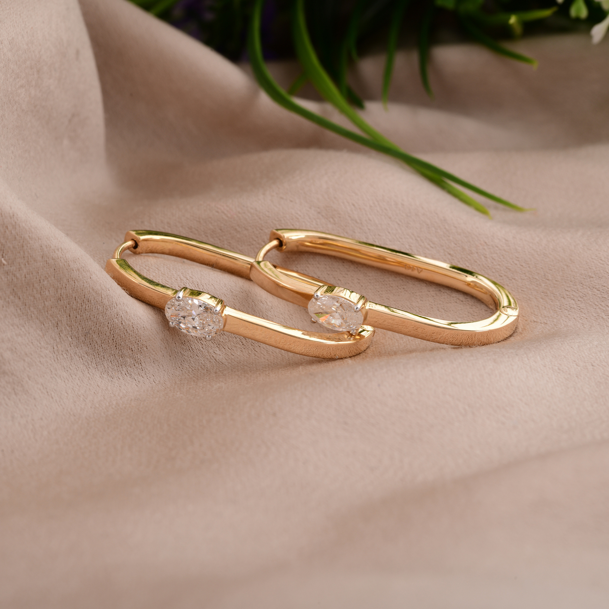 0.84 Ct Natural SI/H Oval Solitaire Diamond Hoop Earrings in Solid Gold
