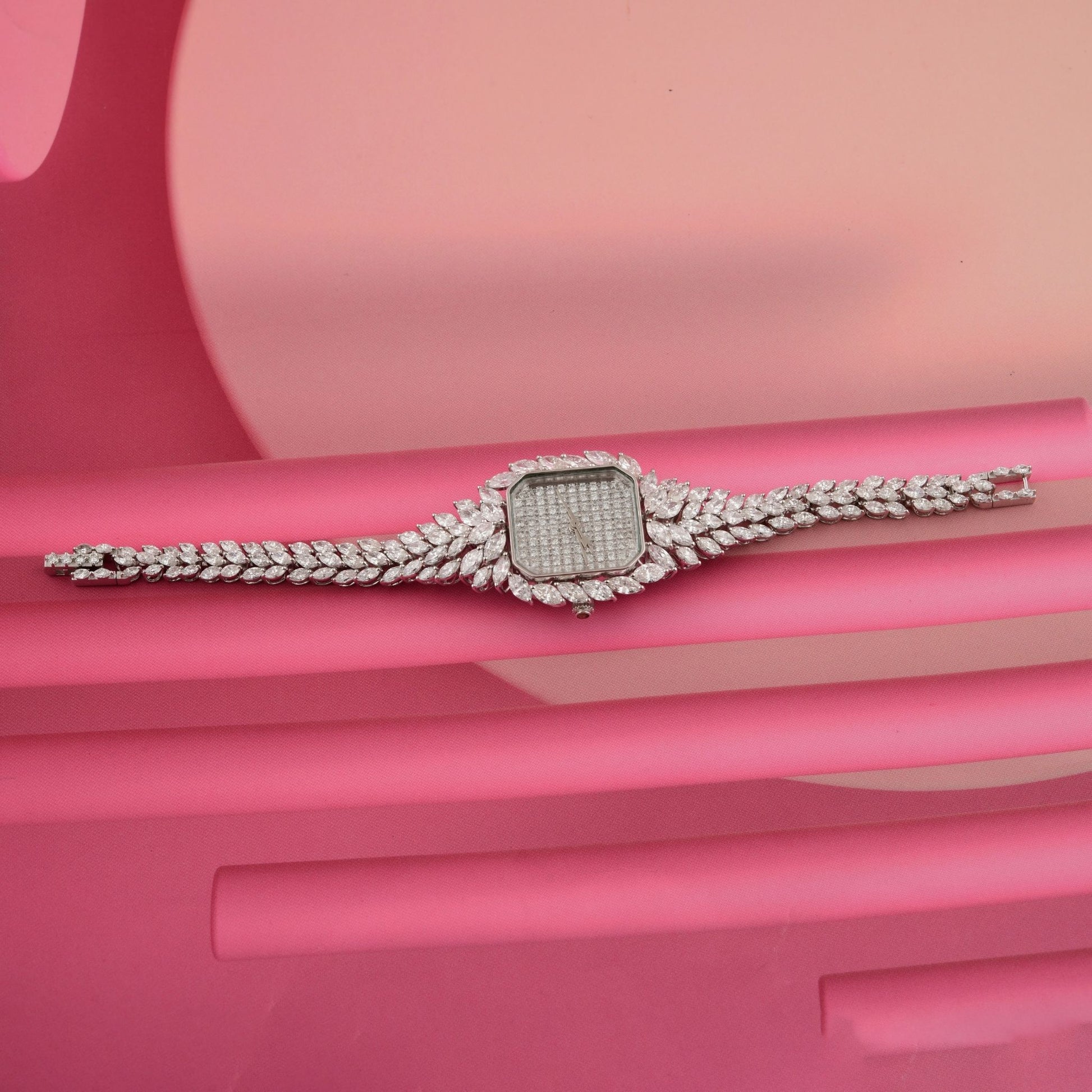 Natural SI/H Diamond Luxury Mechanical Analog Wrist Gold Watch For Women