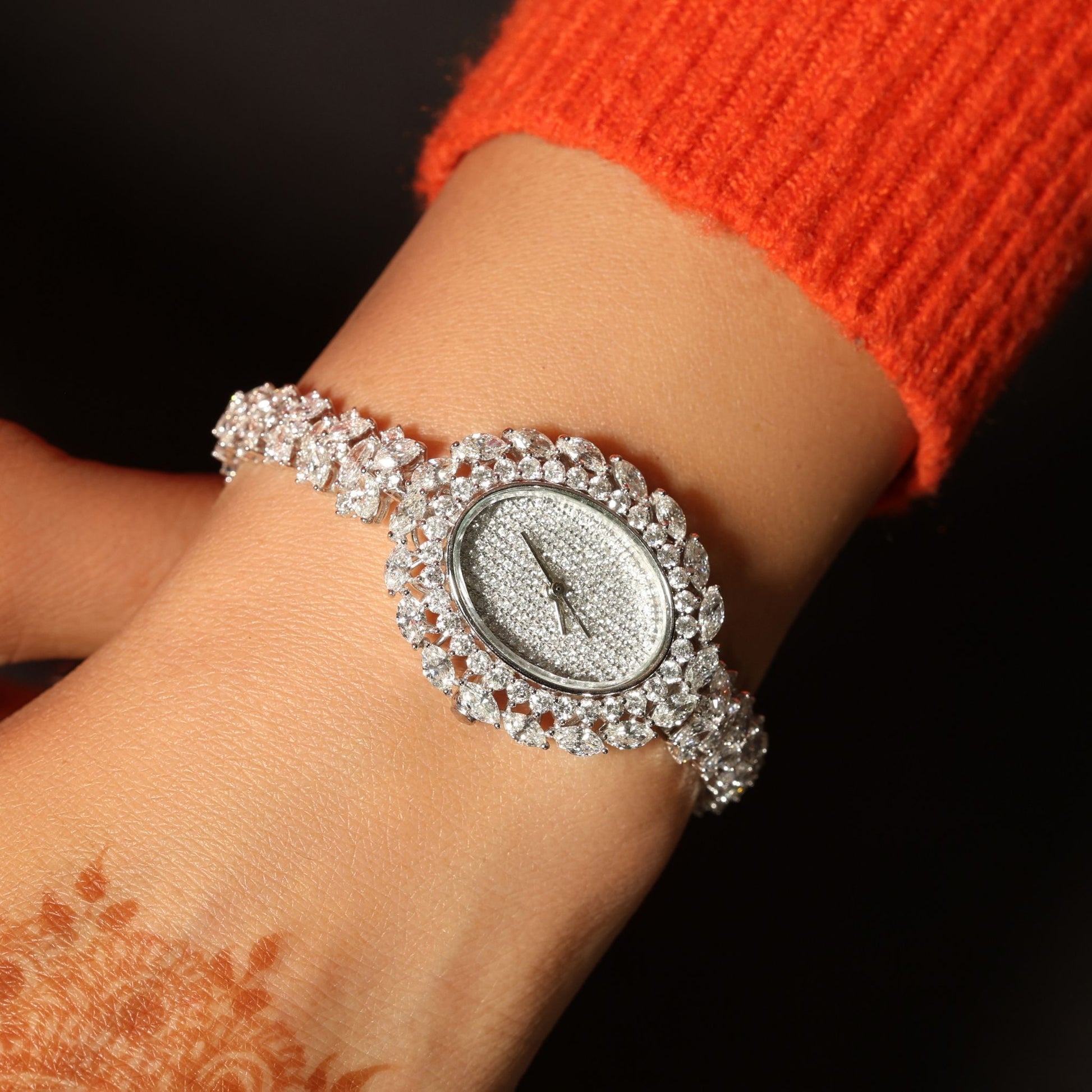 Brilliant Marquise Round Shaped Natural Diamond Gold Elegant Luxury Watch
