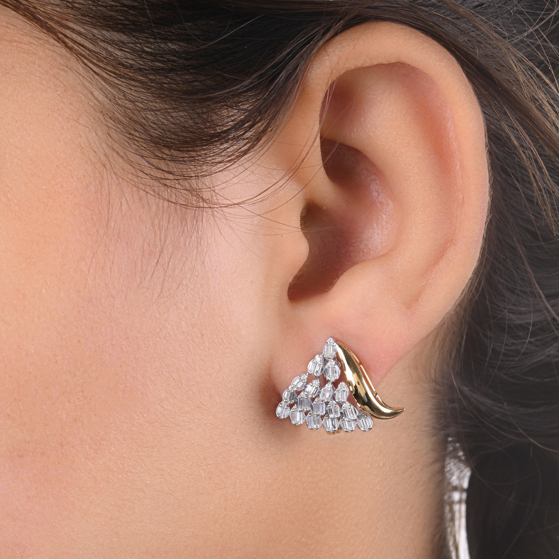 Brilliant Cut Natural H/SI Baguette Diamond Floral Studs Gold Earrings